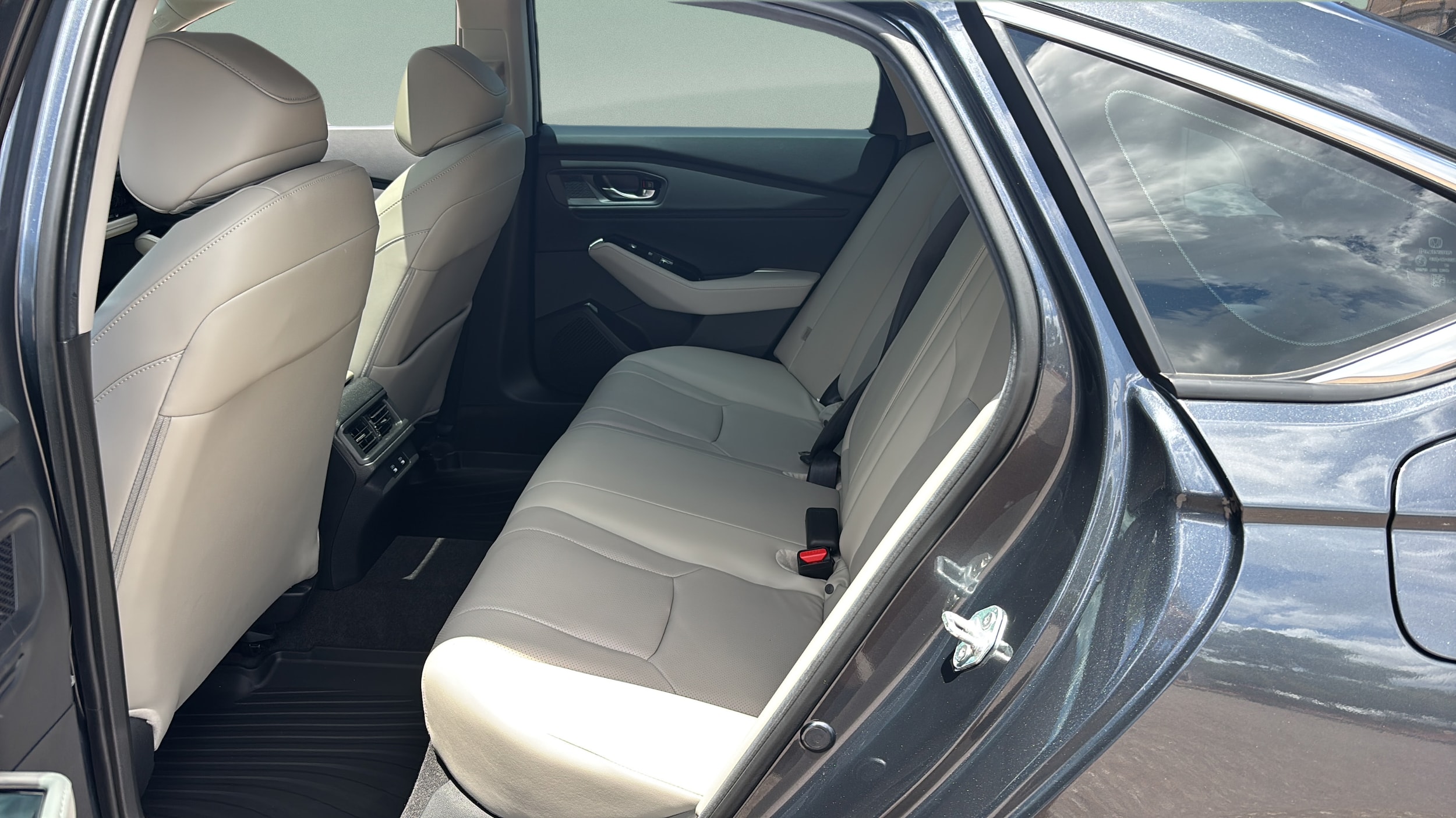 2025 Honda Accord Hybrid Touring - Photo 12