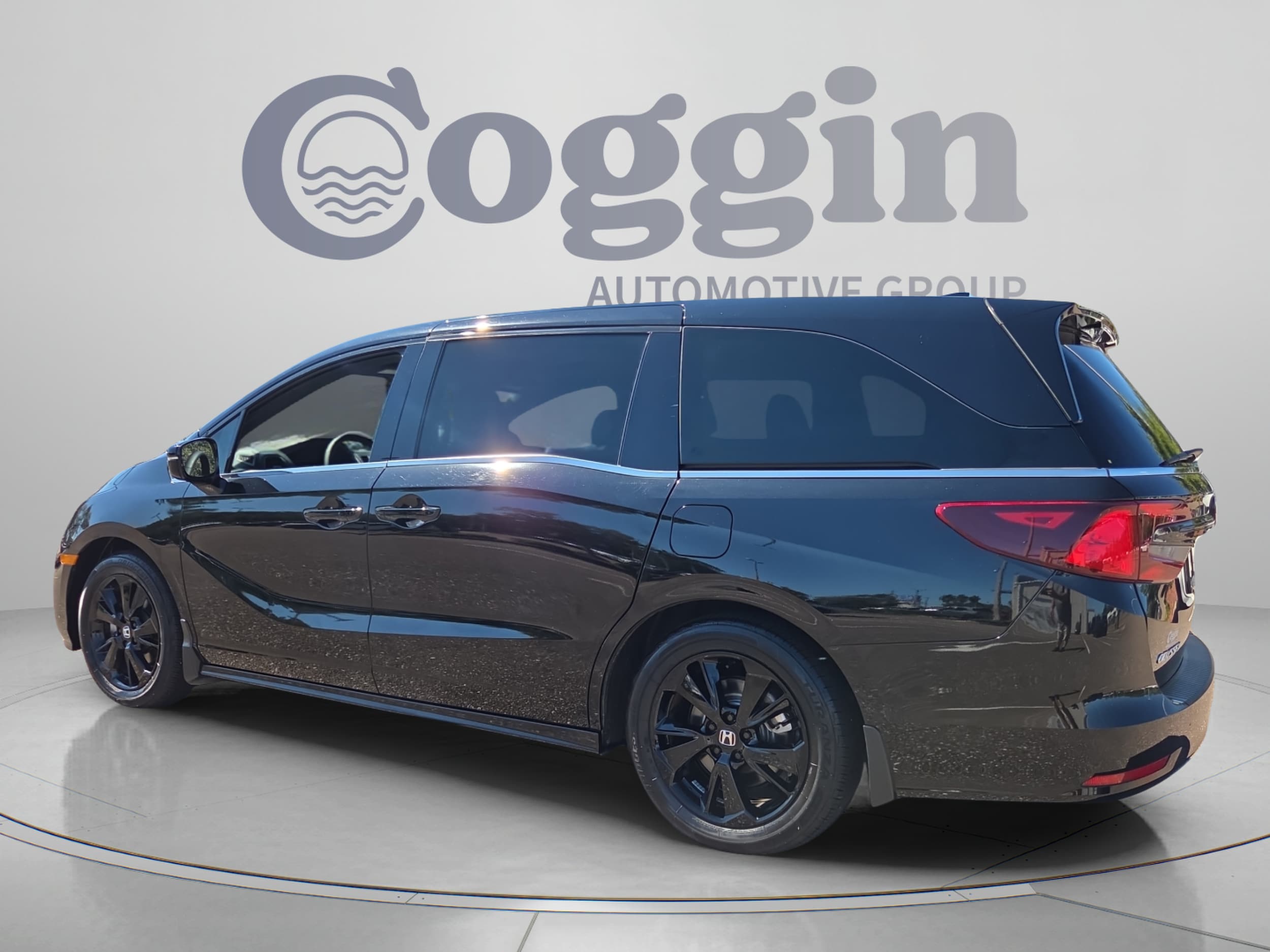 2023 Honda Odyssey SPORT - Photo 17