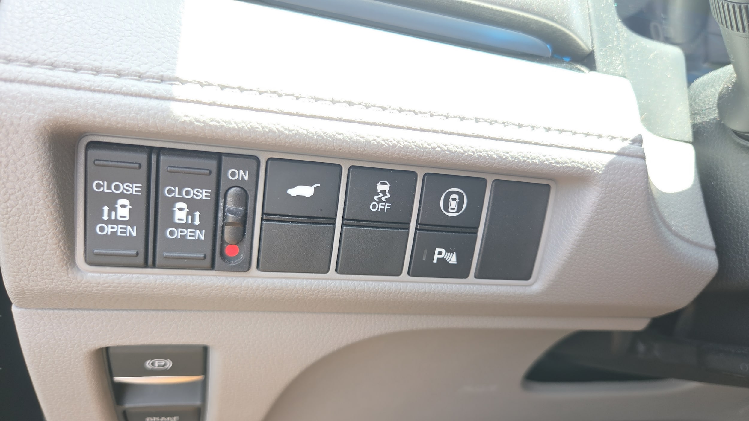 2023 Honda Odyssey Touring - Photo 22