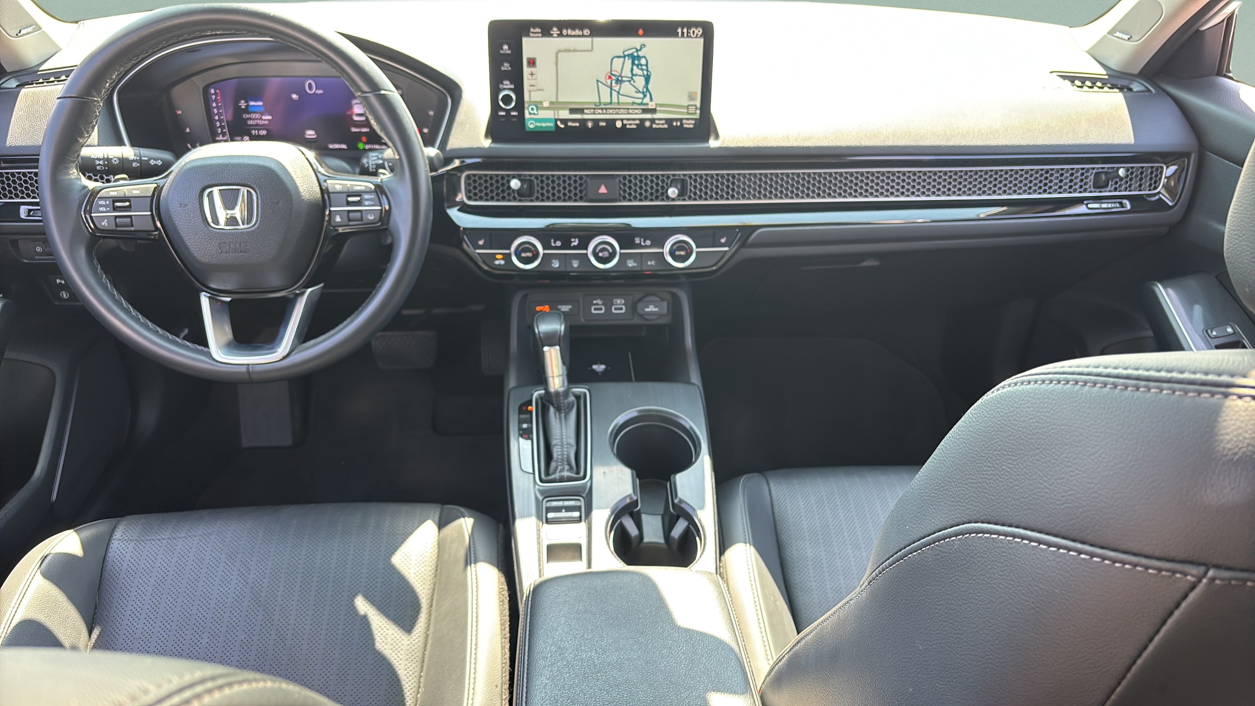 2022 Honda Civic Touring - Photo 14