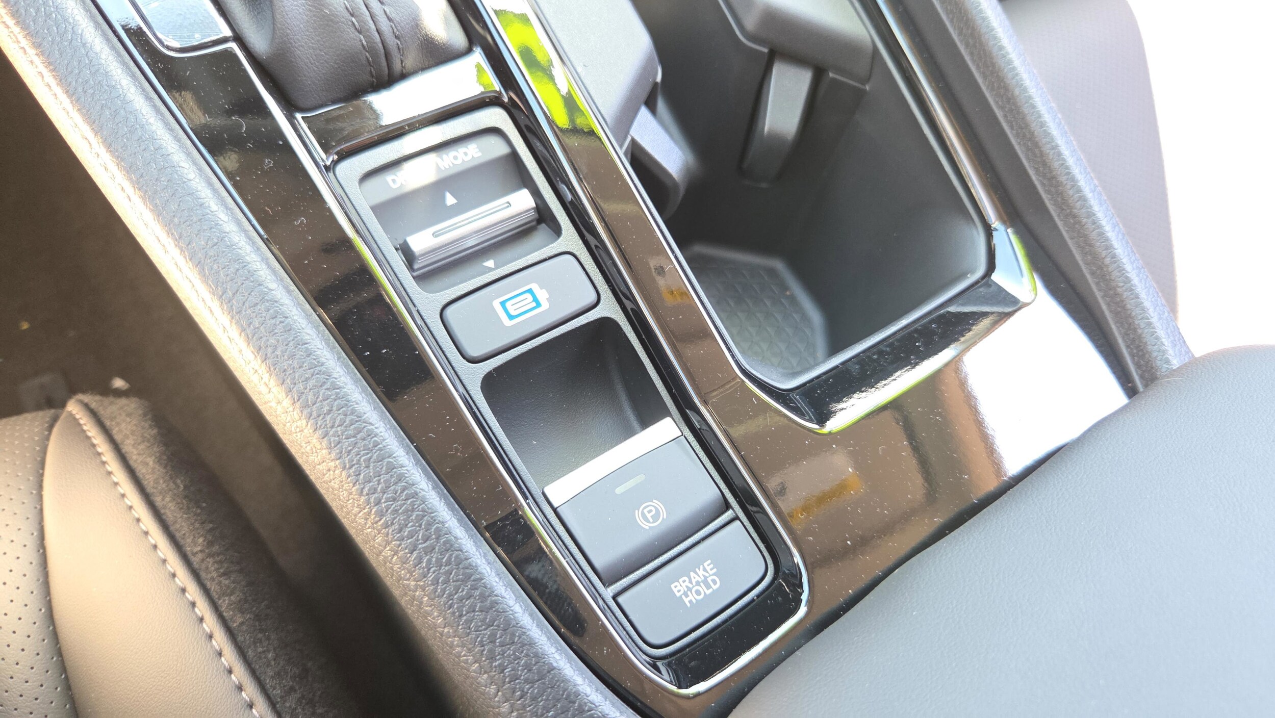 2025 Honda Accord Hybrid EX-L - Photo 18