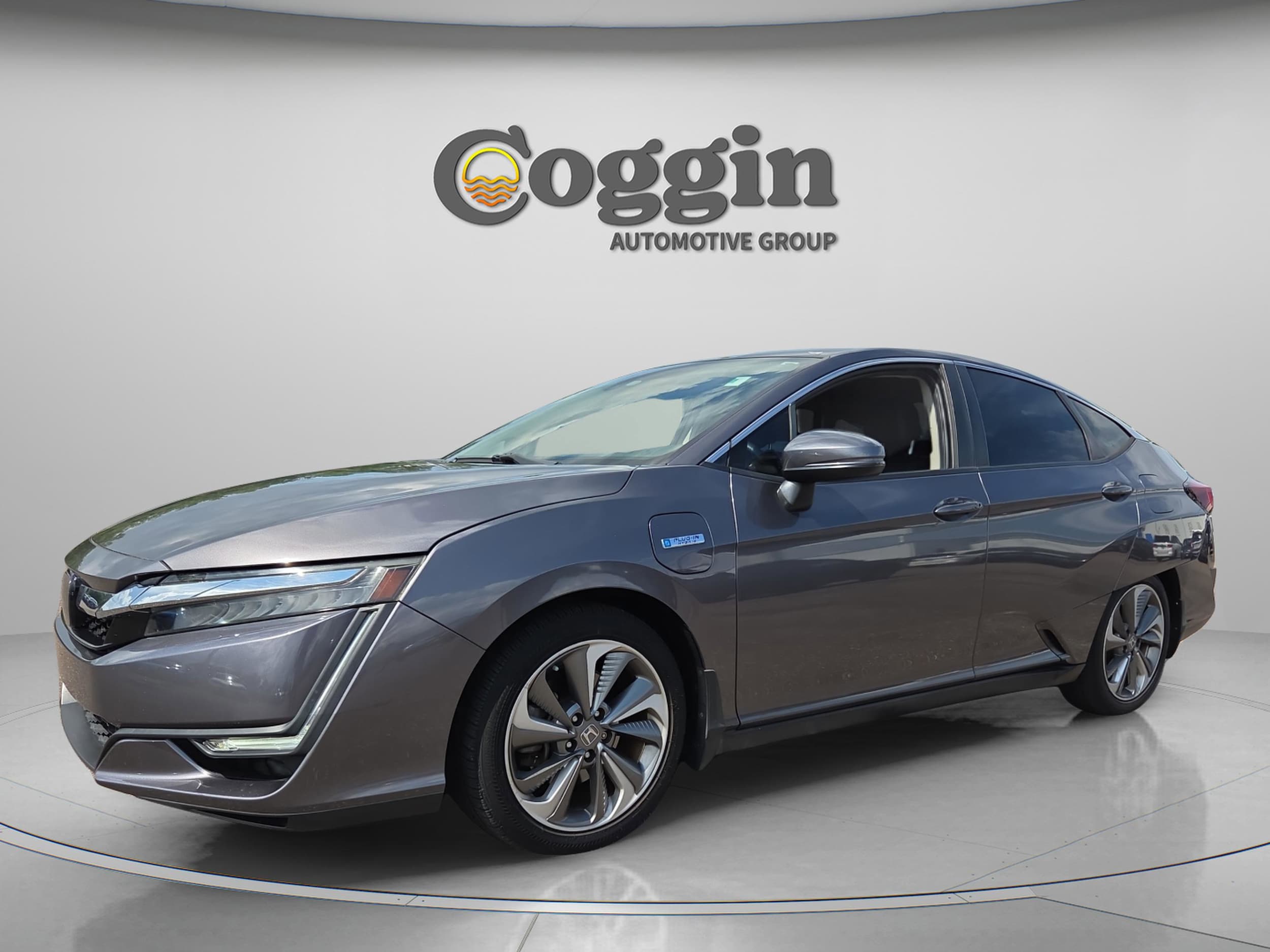 2018 Honda Clarity Touring Plug-In Hybrid's photo