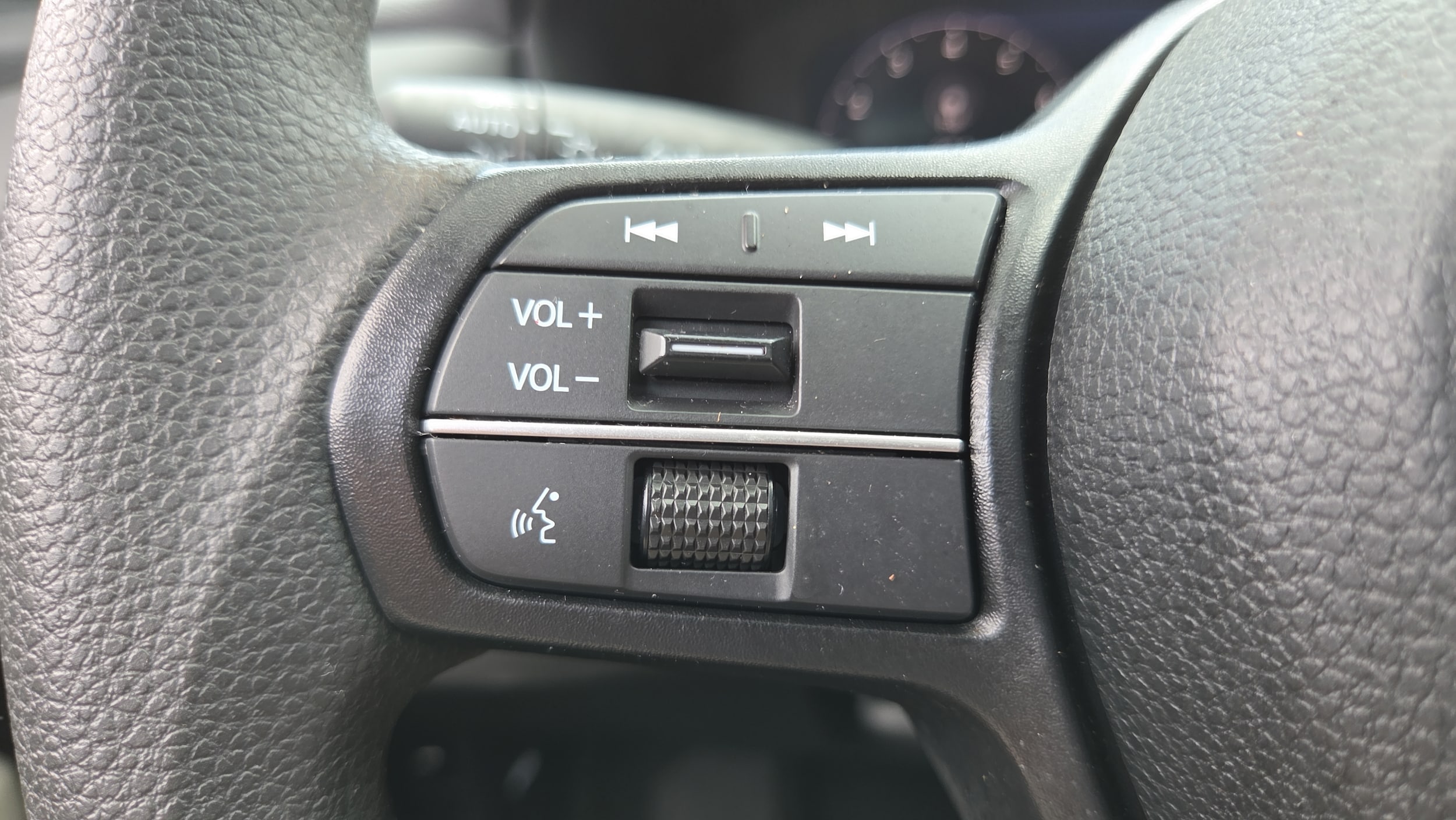 2025 Honda Accord SE - Photo 28