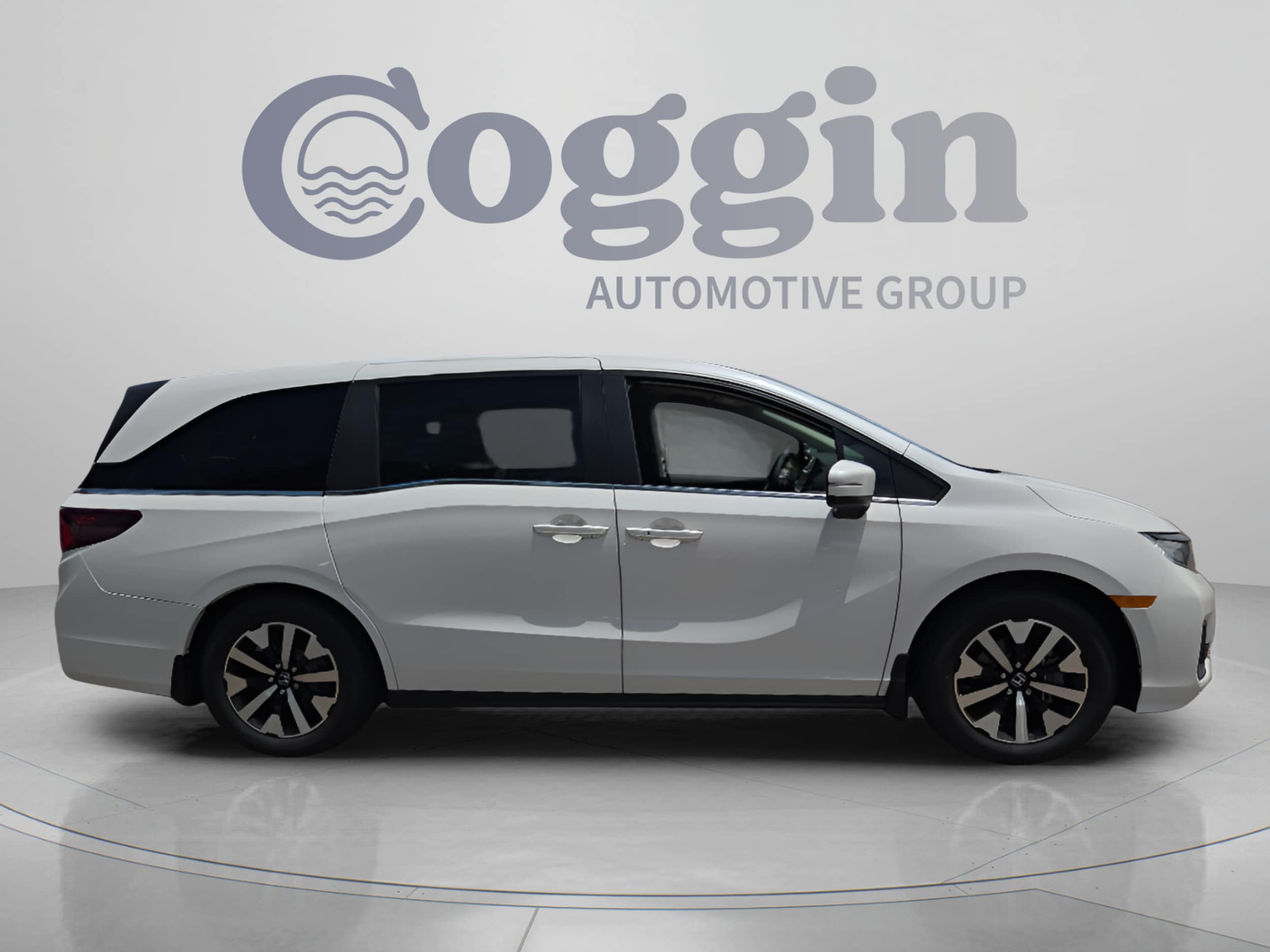 2026 Honda Odyssey EX-L - Photo 7