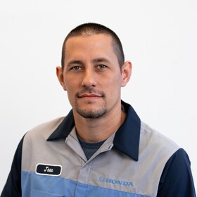 Staff member Jose Mendez from ID_38ff4df85935