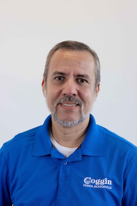 Staff member Eric Vieira from ID_38ff4df85935