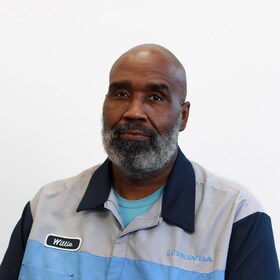 Staff member Willie Blackshear from ID_38ff4df85935