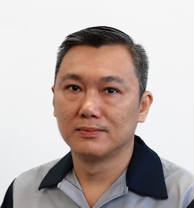 Staff member Naw Lawpi from ID_38ff4df85935