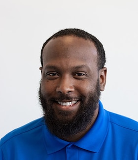 Staff member Julian Nelson from ID_03f7fcaaaa48