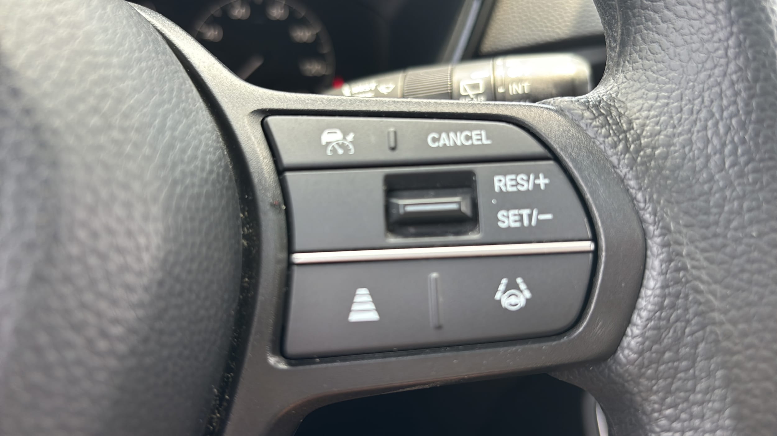 2024 Honda CR-V EX - Photo 32