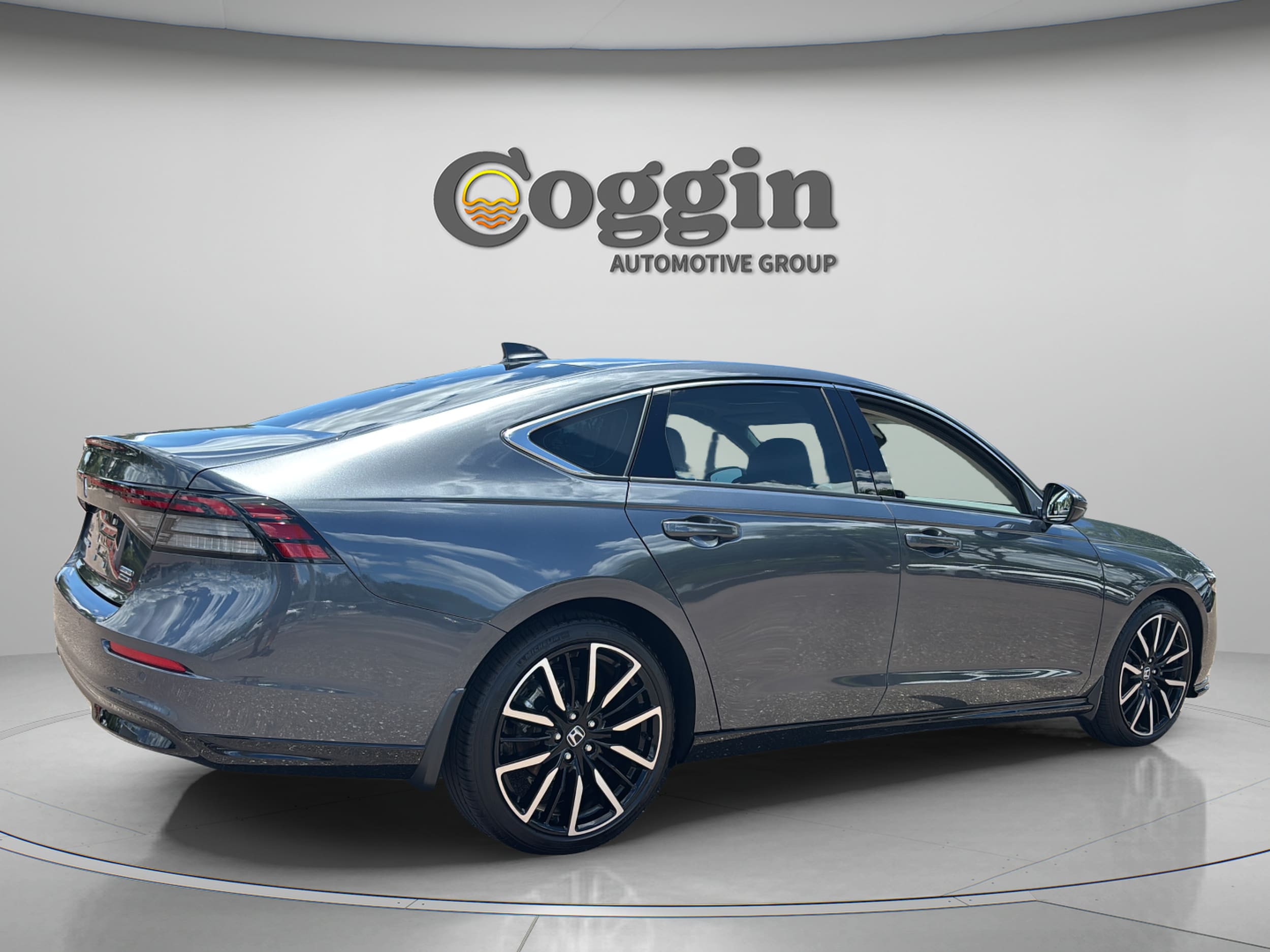 2025 Honda Accord Hybrid Touring - Photo 6
