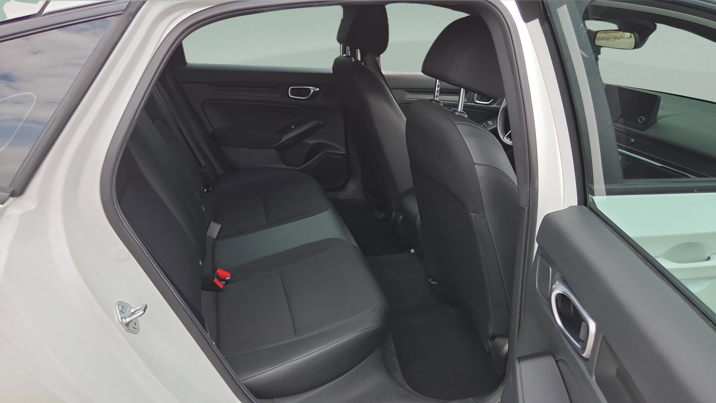 2023 Honda Civic Hatchback Sport - Photo 13