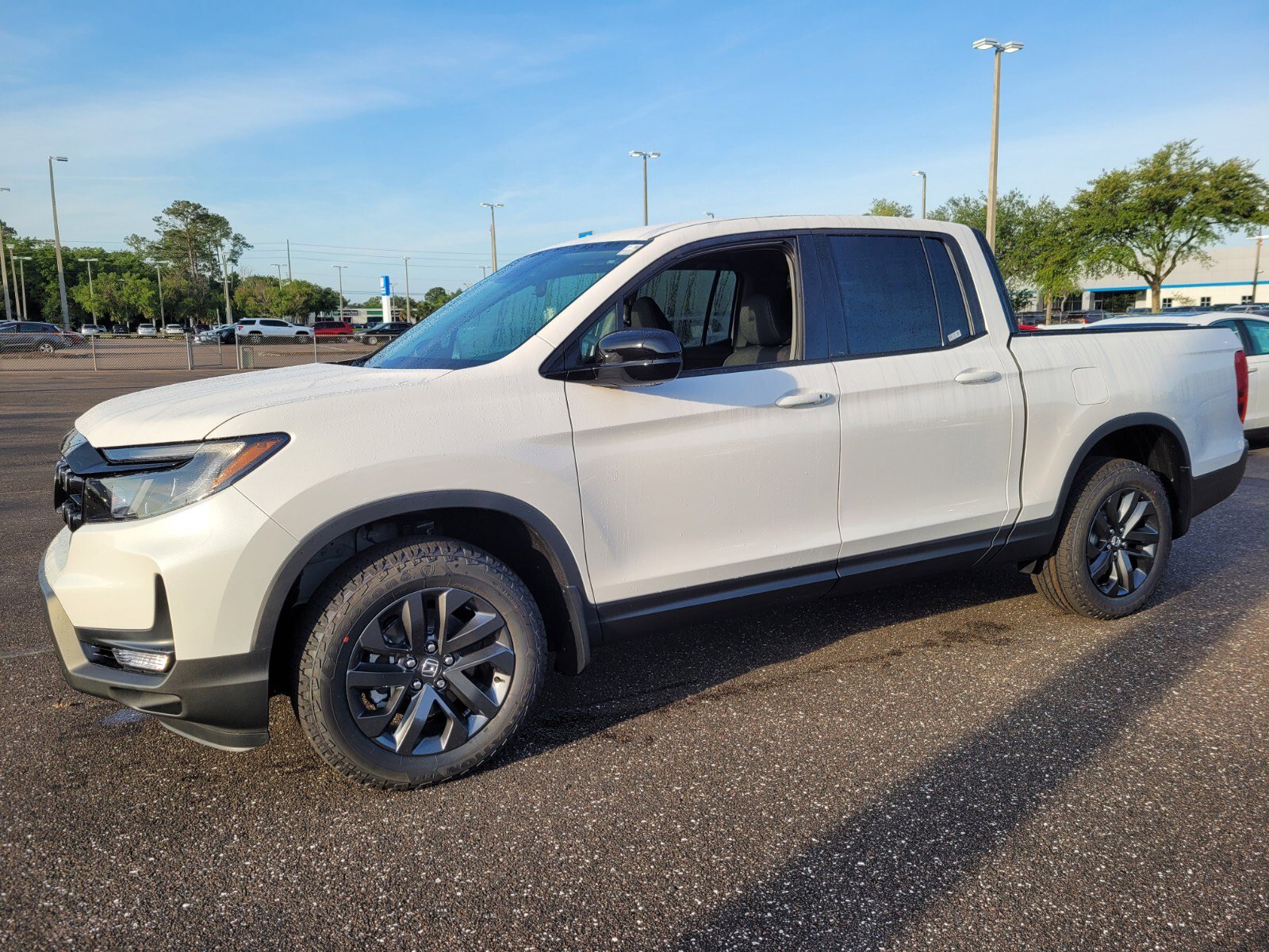 2025 Honda Ridgeline Sport photo 3