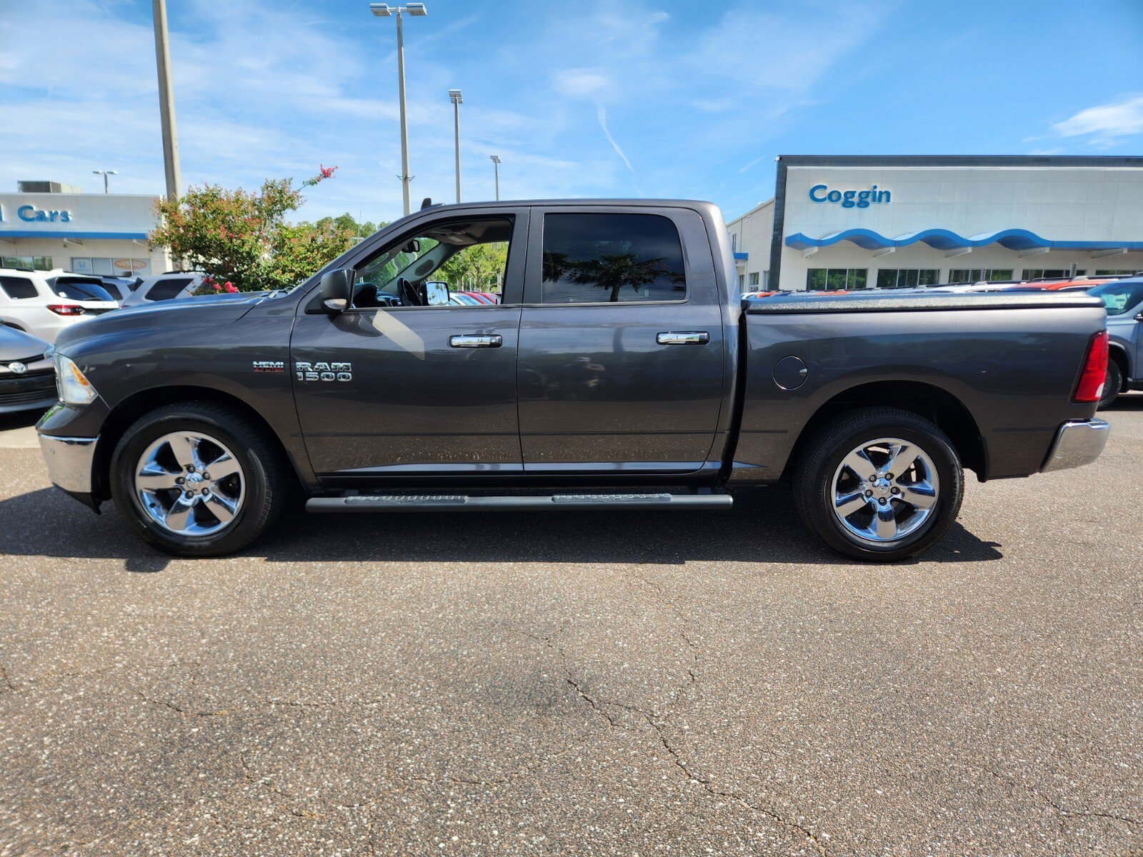Used 2017 RAM Ram 1500 Pickup Big Horn with VIN 3C6RR6LT8HG658802 for sale in Jacksonville, FL