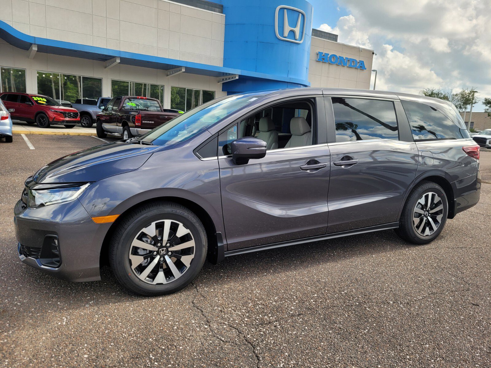 2026 Honda Odyssey EX-L photo 2