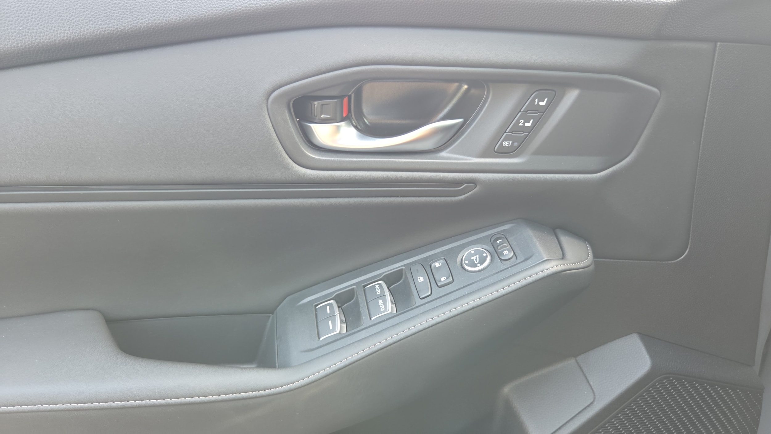 2025 Honda Accord Hybrid Sport-L - Photo 19