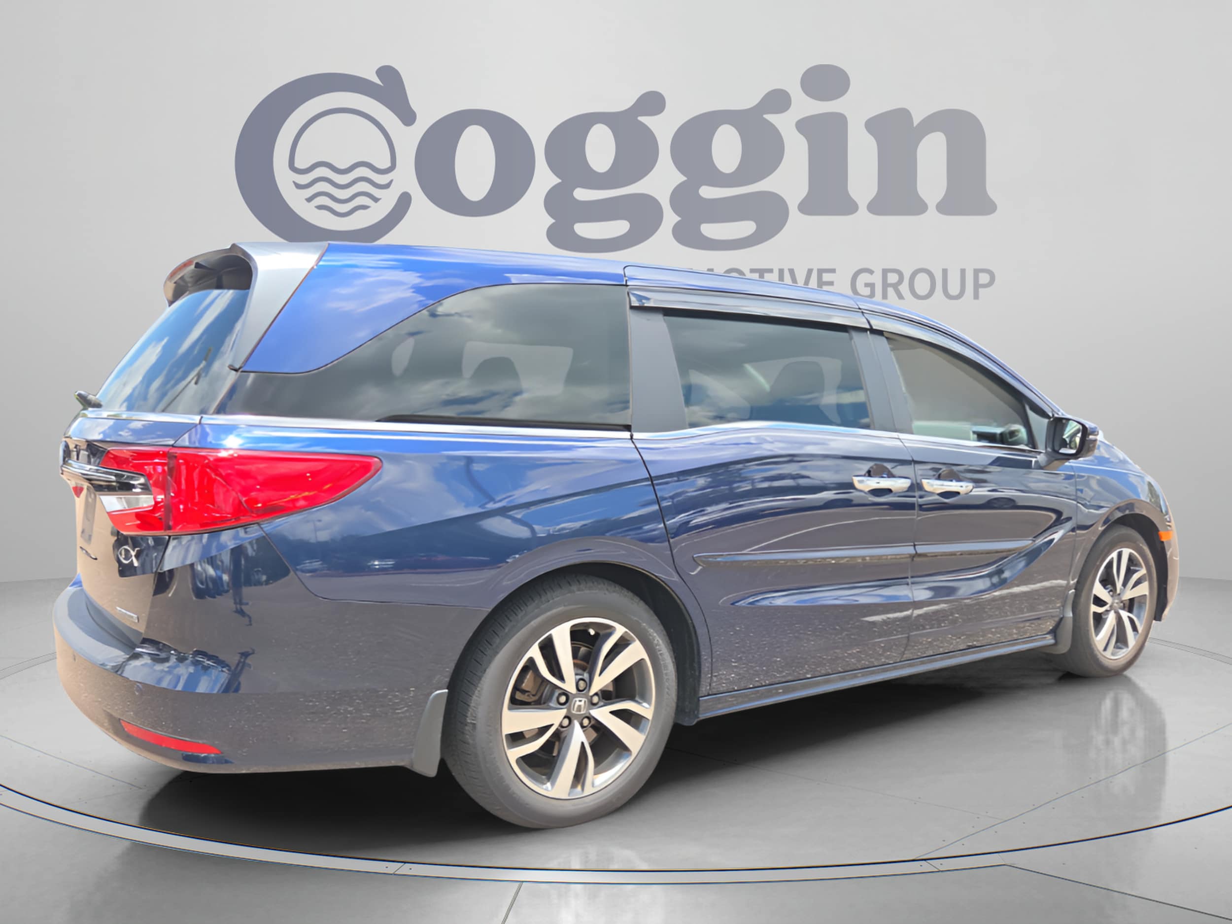 2023 Honda Odyssey Touring - Photo 6