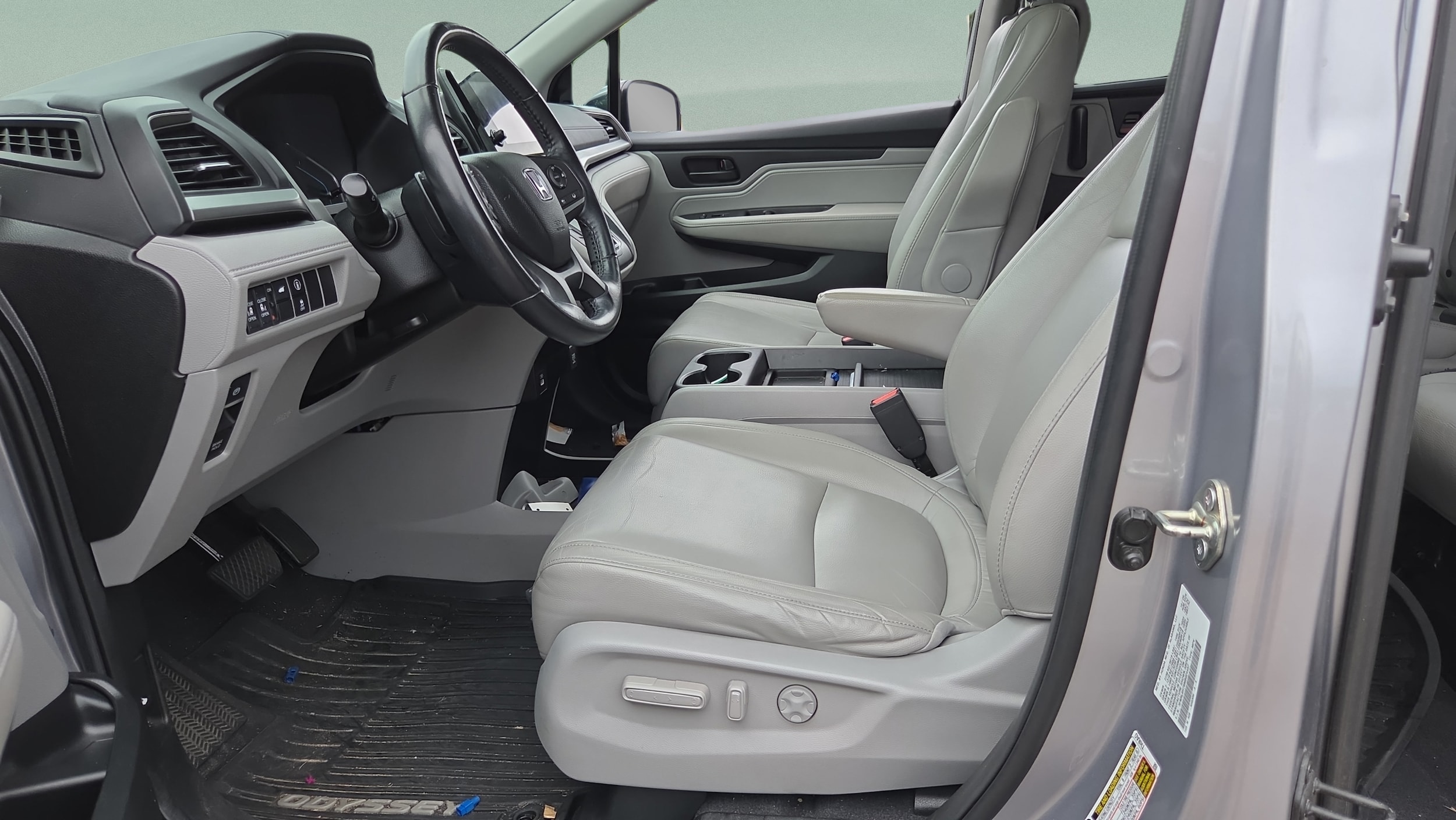 2021 Honda Odyssey EX-L - Photo 10