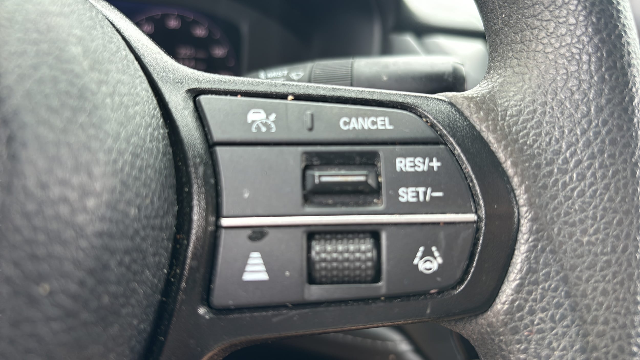 2023 Honda Accord LX - Photo 25