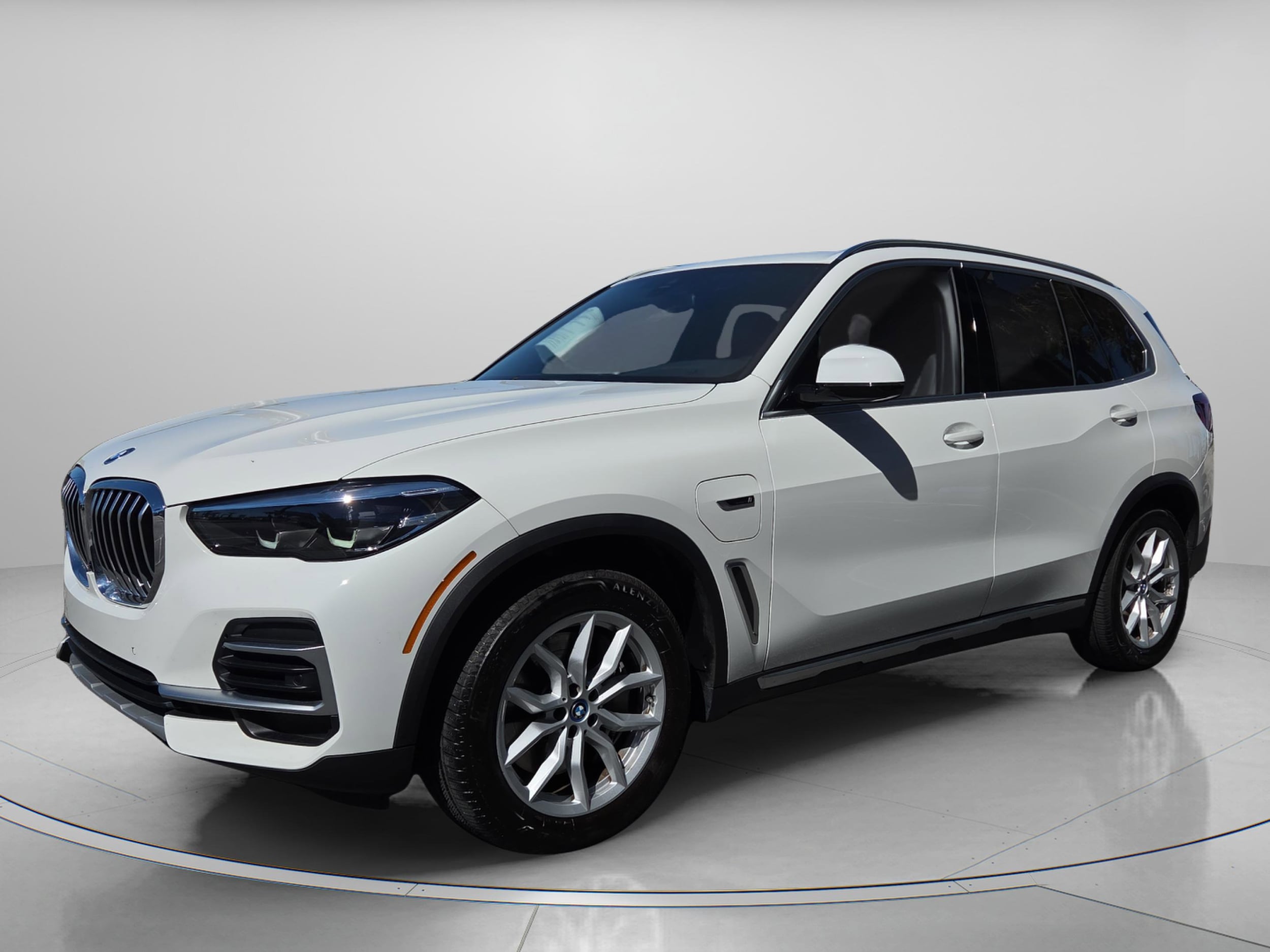 Used 2022 BMW X5 45e with VIN 5UXTA6C02N9H53056 for sale in Jacksonville, FL