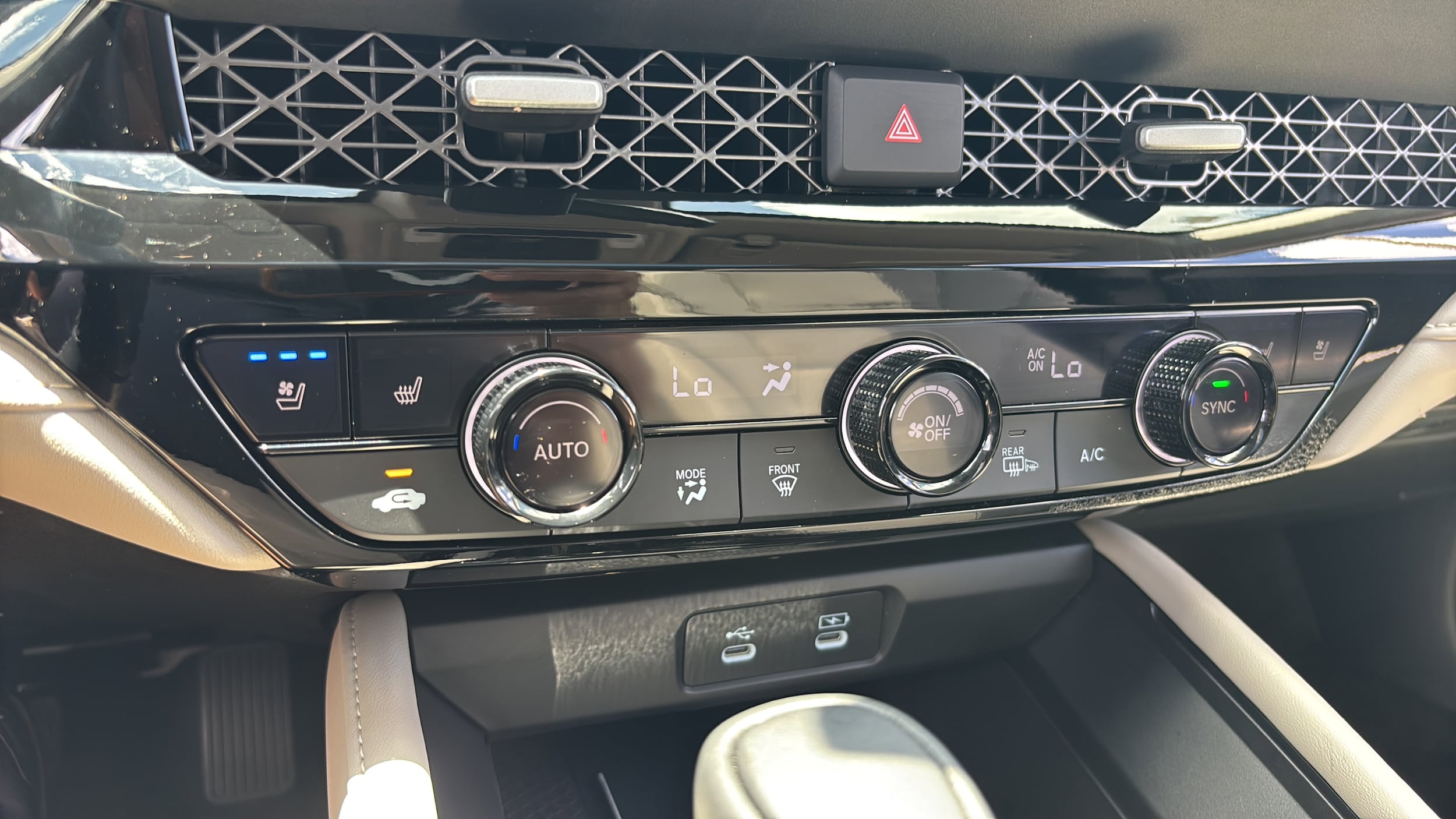 2025 Honda Accord Hybrid Touring - Photo 23