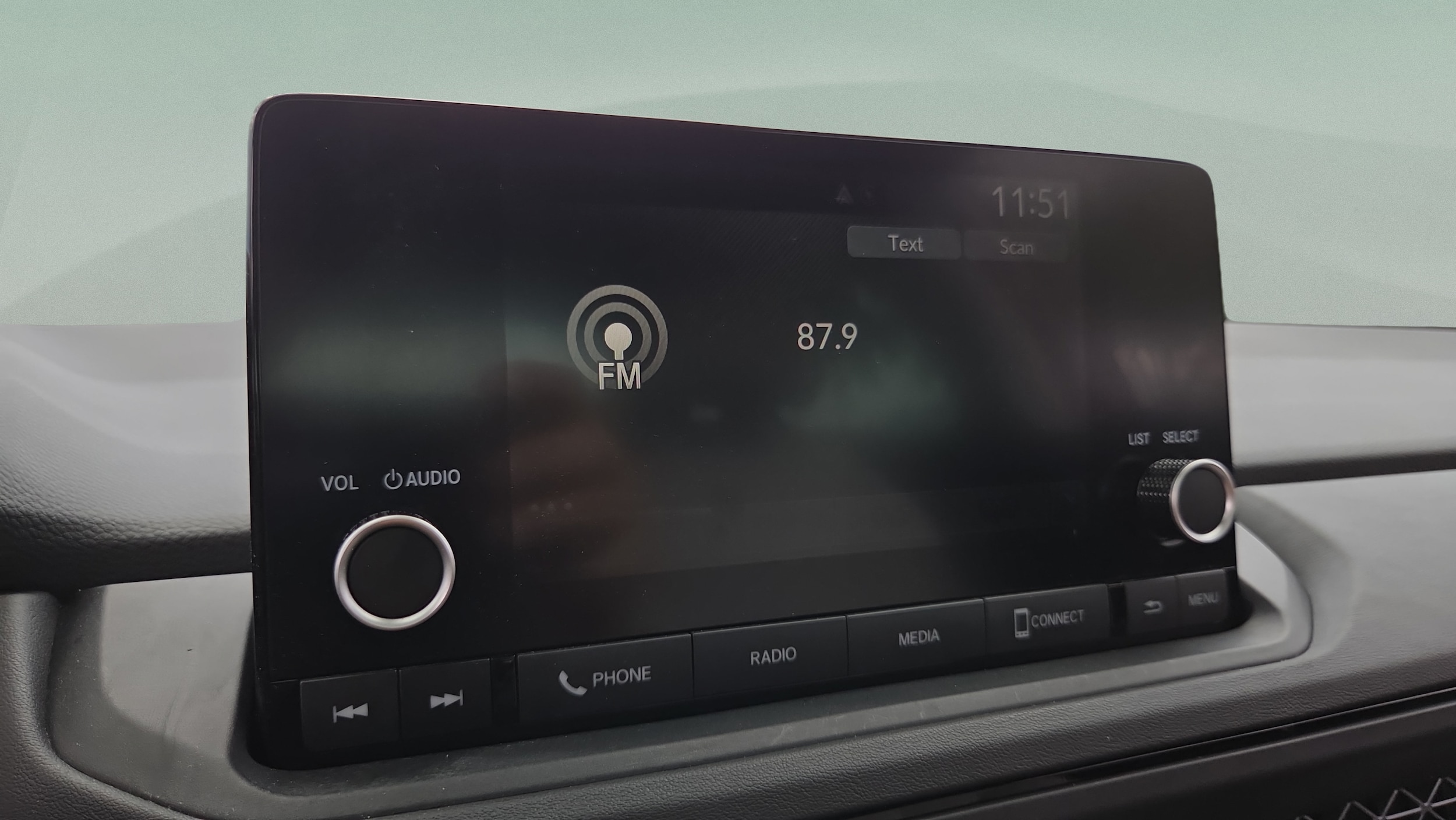 2025 Honda Accord SE - Photo 23