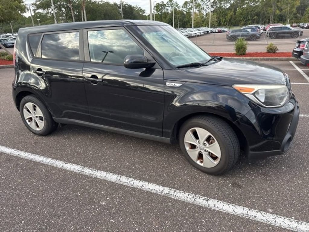 Used 2015 Kia Soul Base FWD Hatchback