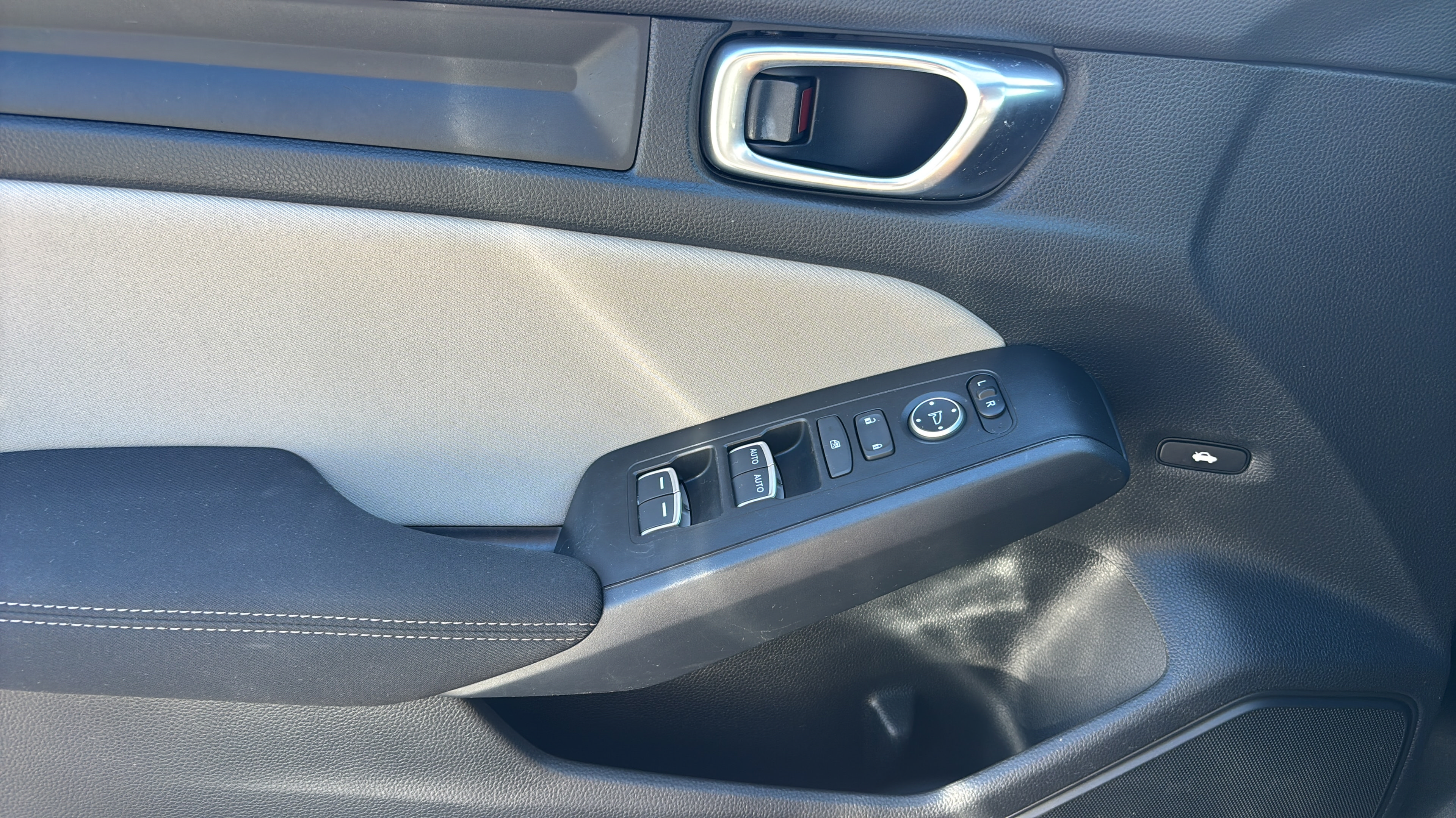 2024 Honda Civic LX - Photo 33