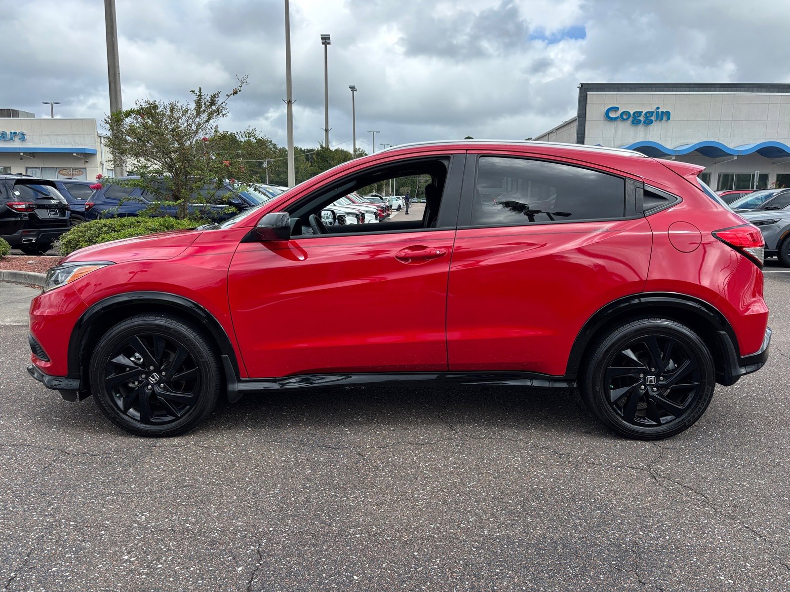 2022 Honda HR-V Sport 2WD photo 2