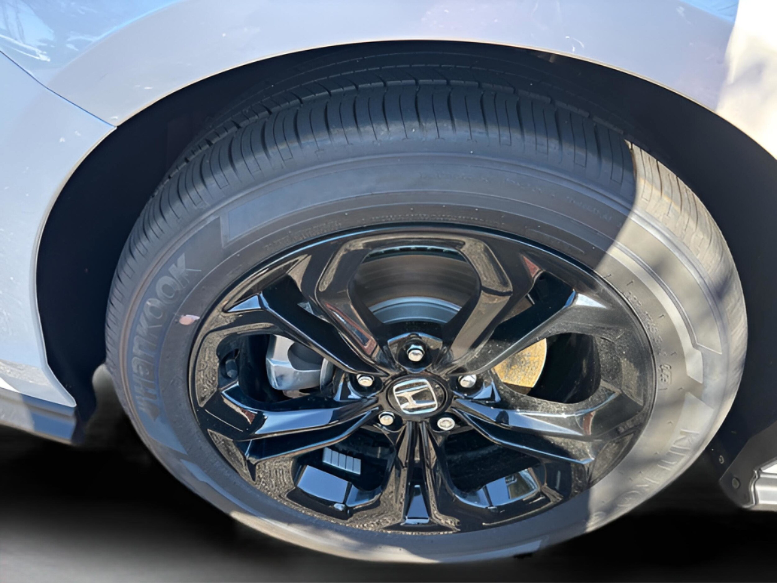 2025 Honda Accord SE - Photo 31