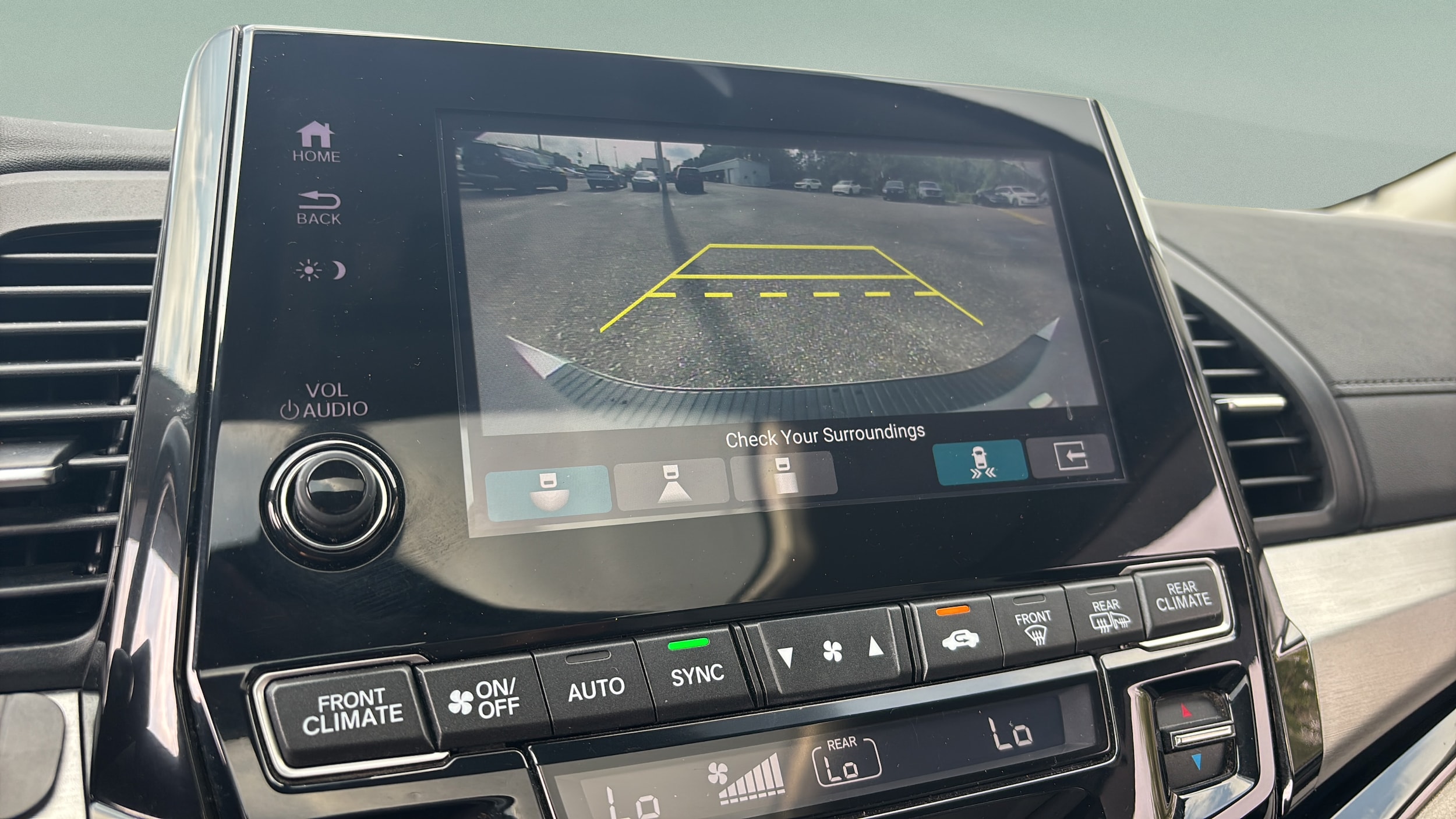 2022 Honda Odyssey Touring - Photo 25