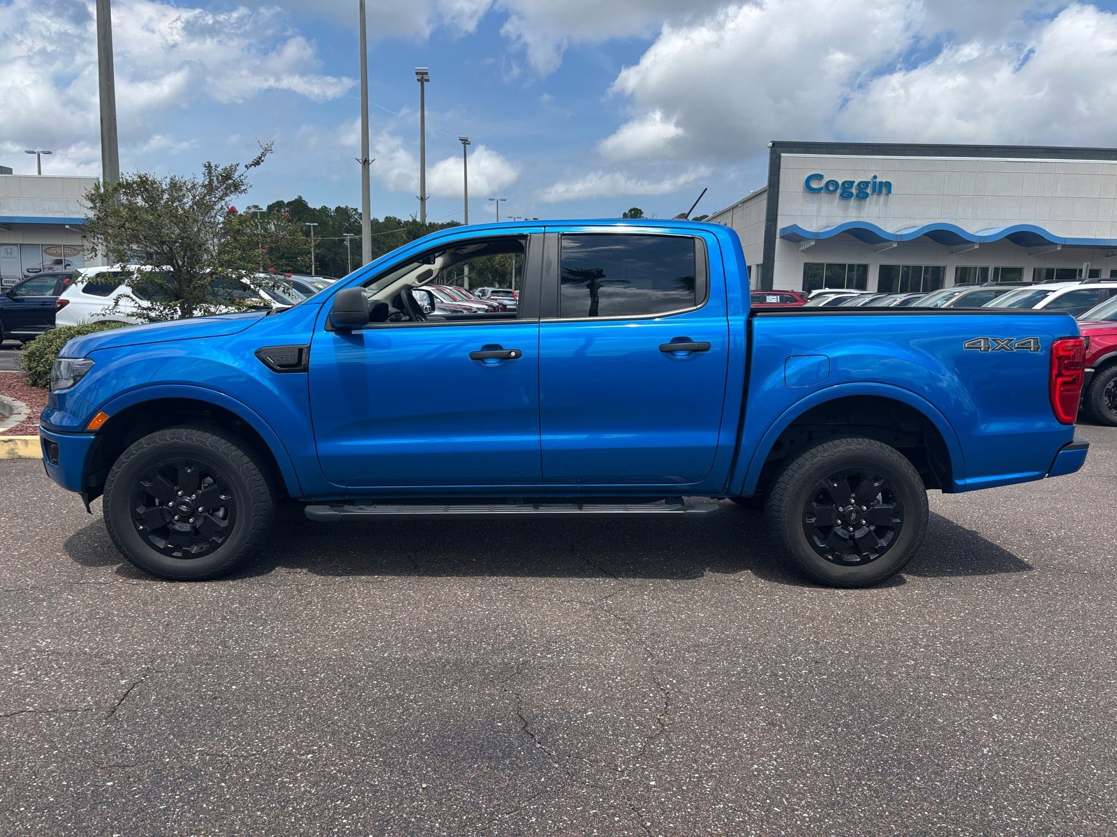 2023 Ford Ranger XLT Lariat photo 2