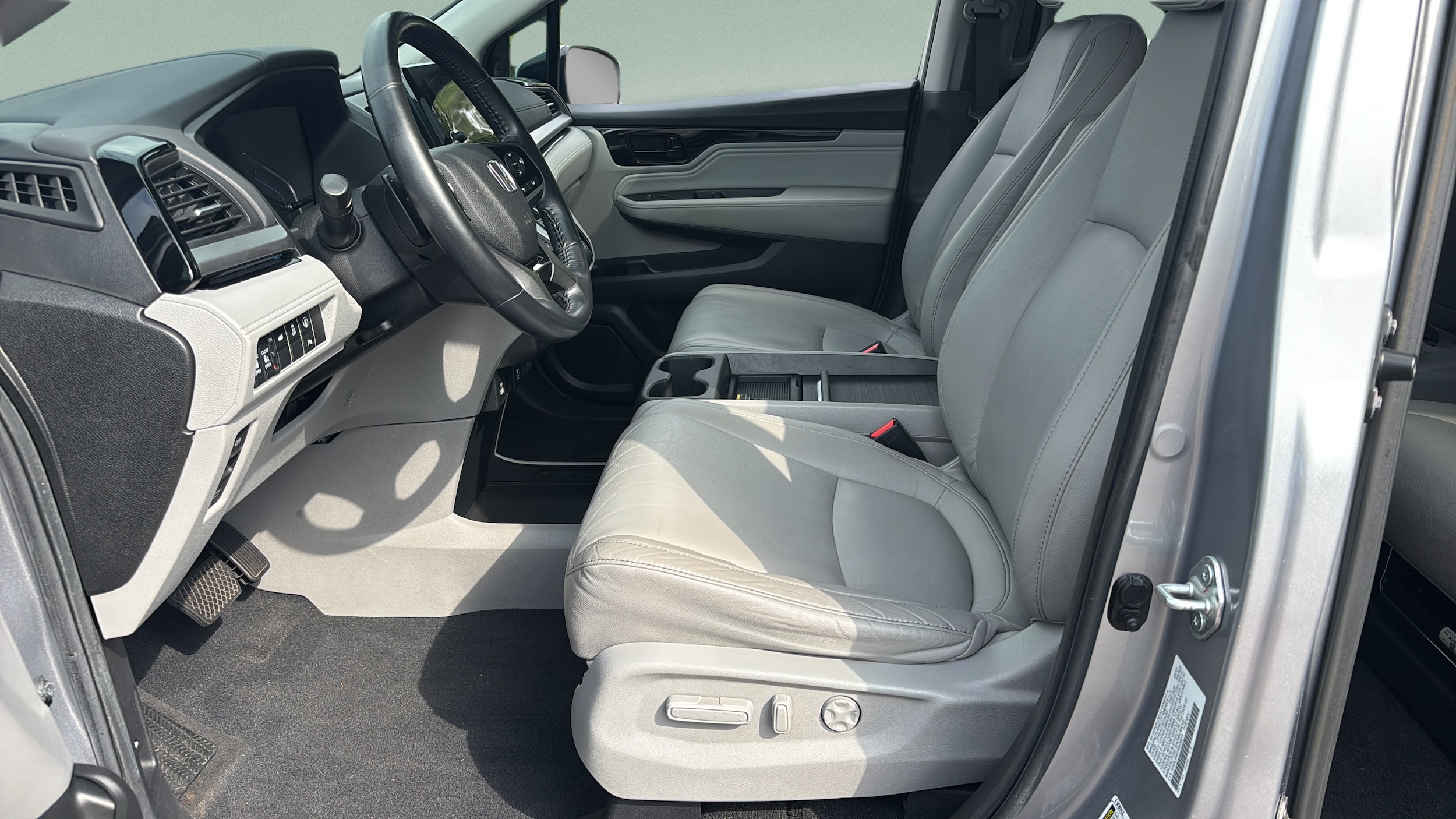 2022 Honda Odyssey Touring - Photo 10