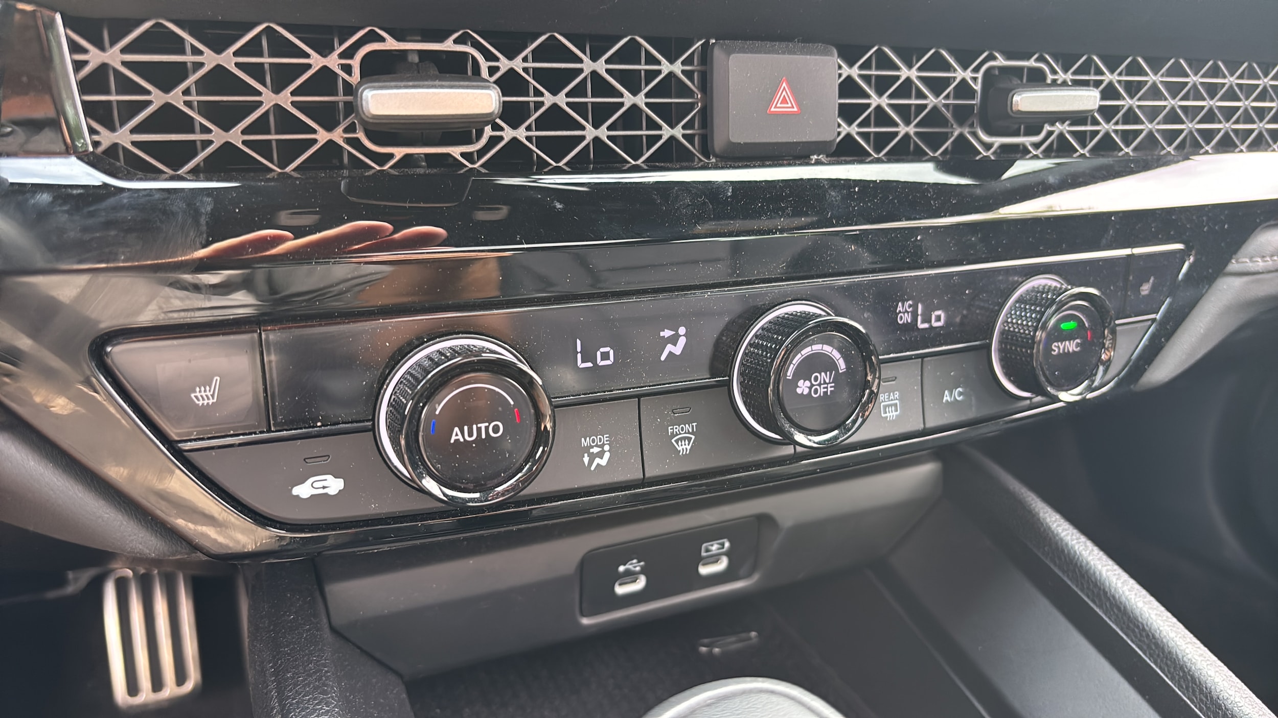 2024 Honda Accord Hybrid Sport-L - Photo 20