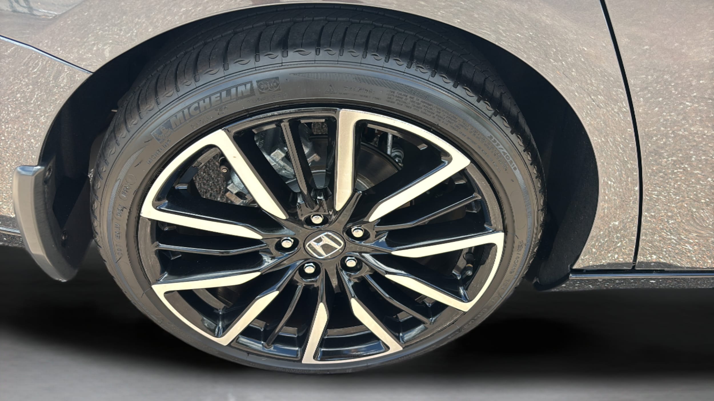 2025 Honda Accord Hybrid Touring - Photo 37