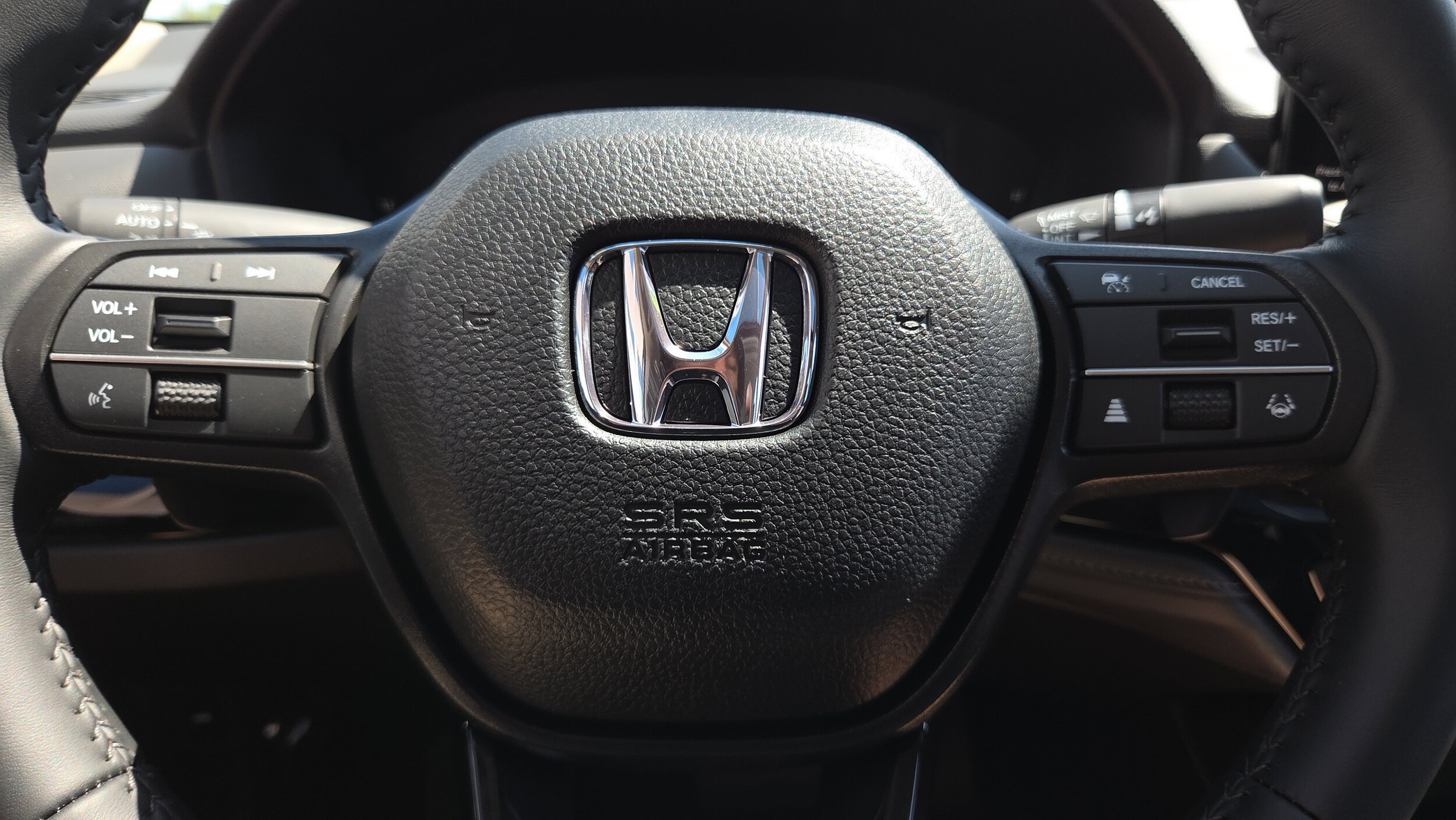 2025 Honda Accord Hybrid EX-L - Photo 22