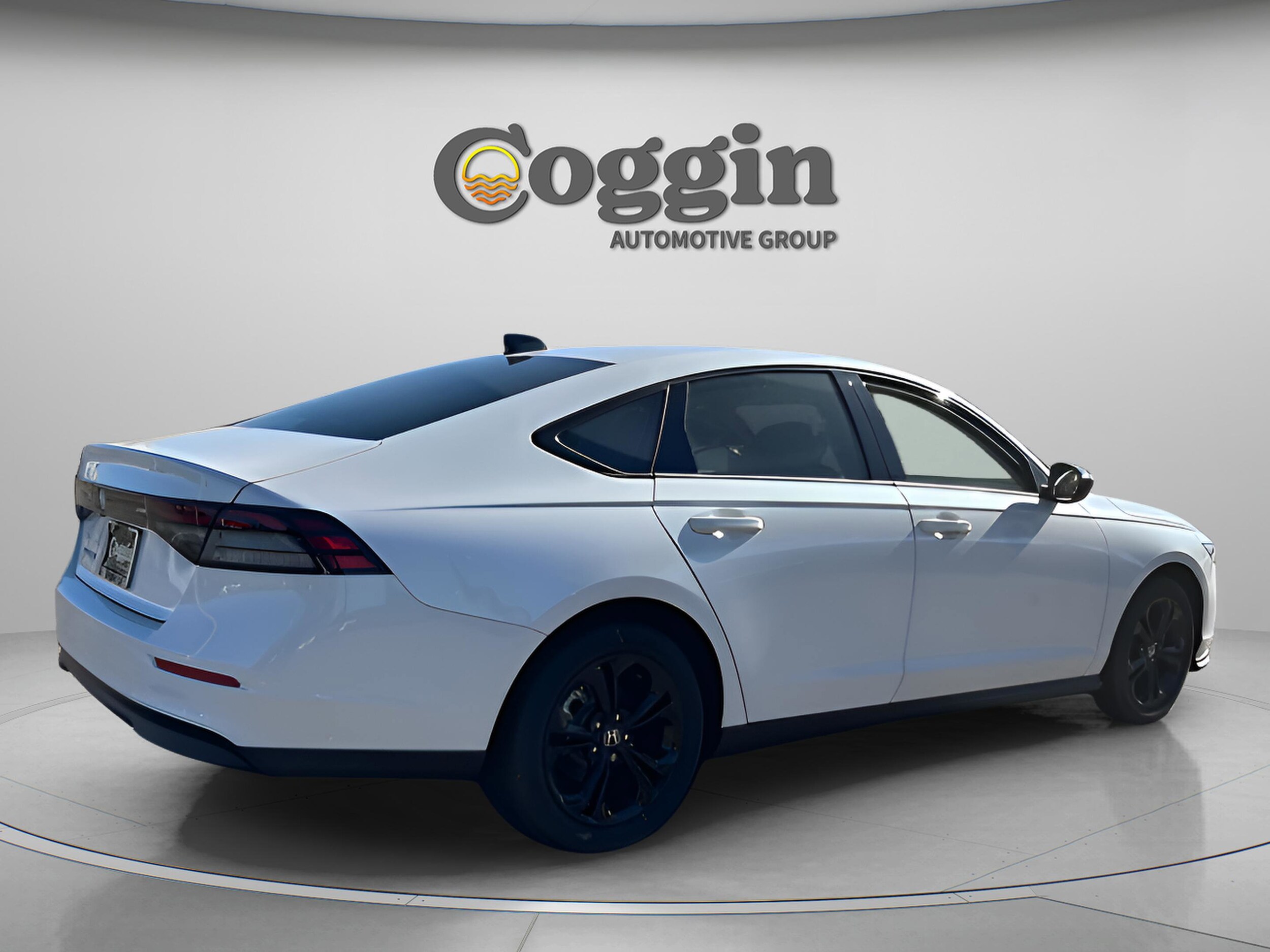 2025 Honda Accord SE - Photo 6