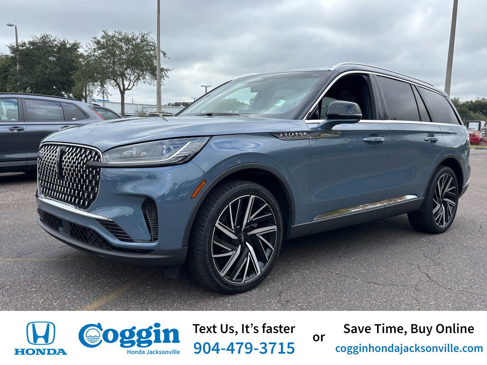 2025 Lincoln Aviator Reserve's photo