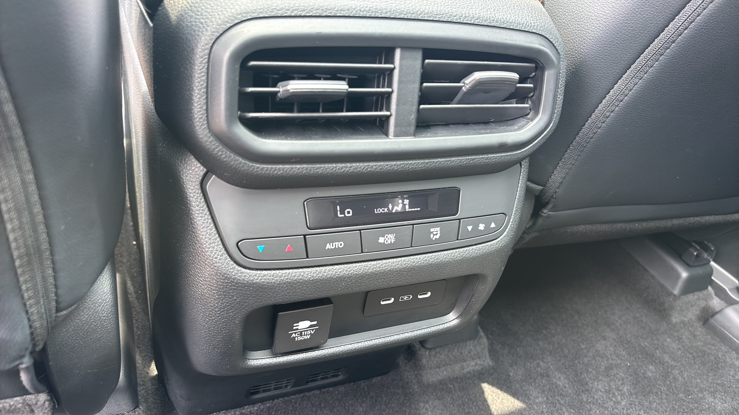 2025 Honda Pilot TrailSport - Photo 15
