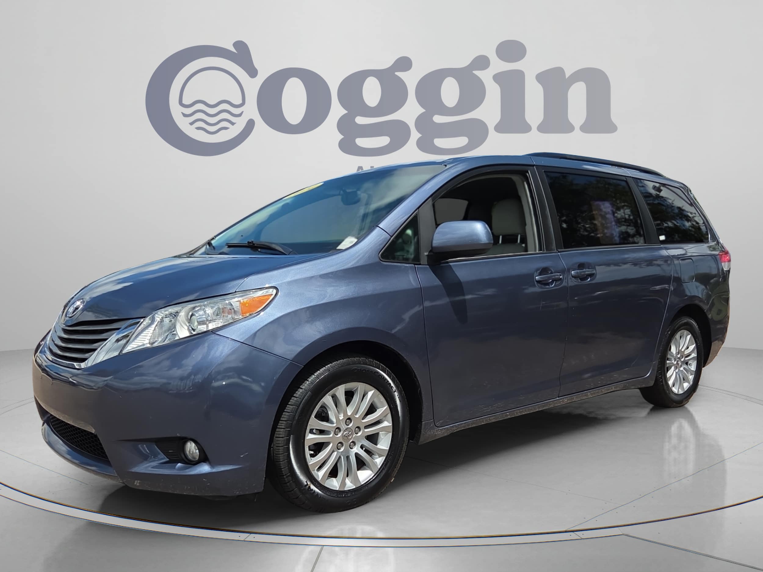 2014 Toyota Sienna XLE