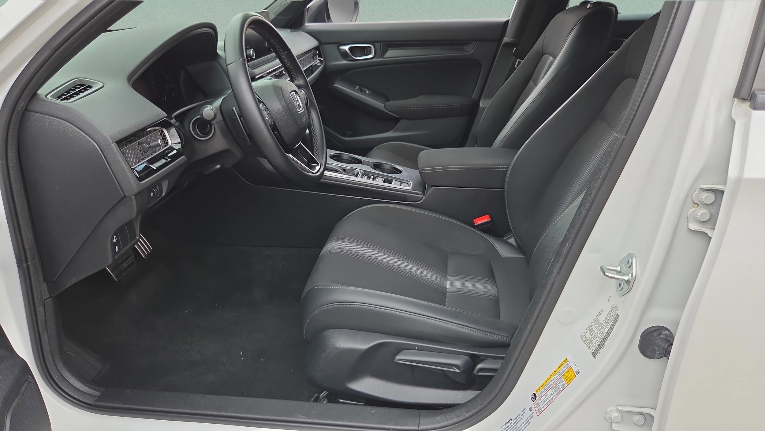 2023 Honda Civic Hatchback Sport - Photo 8