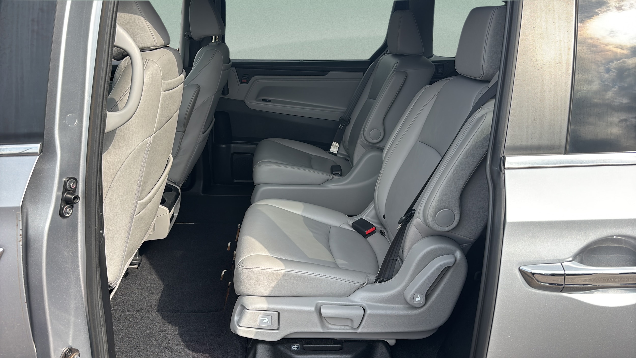 2022 Honda Odyssey Touring - Photo 12