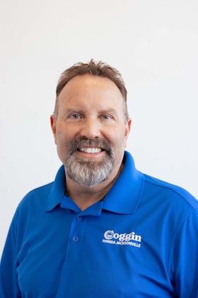 Staff member Mark Johnston from ID_87c2d8258ac3