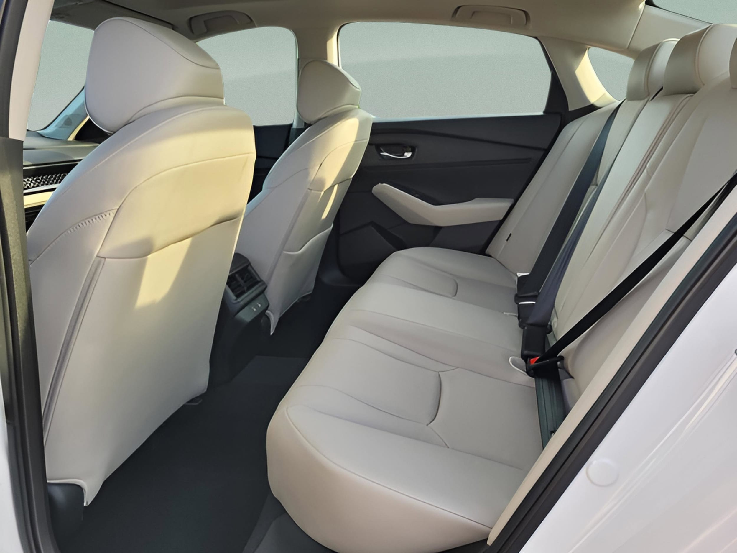 2025 Honda Accord Hybrid EX-L - Photo 10