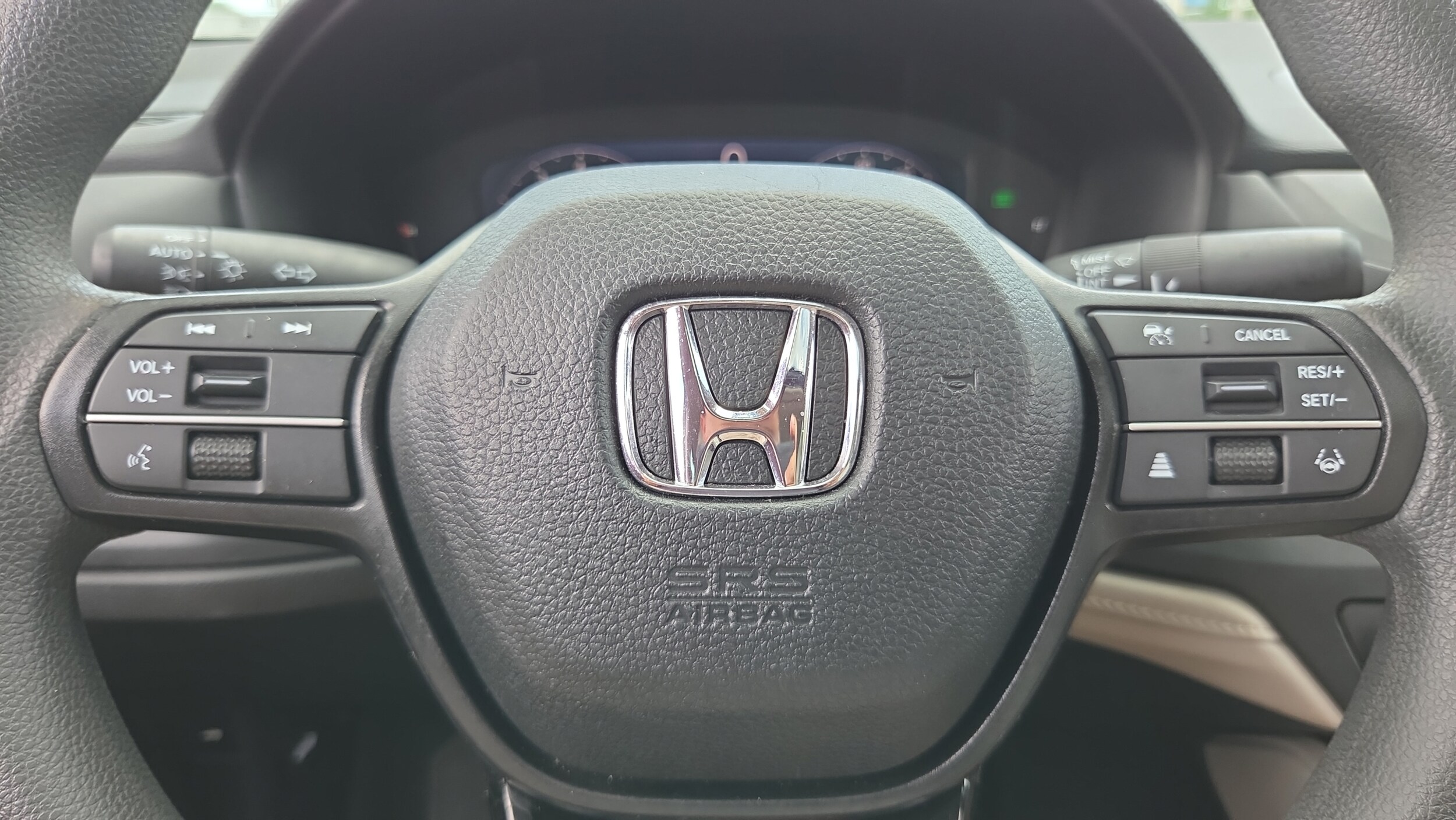 2025 Honda Accord SE - Photo 29