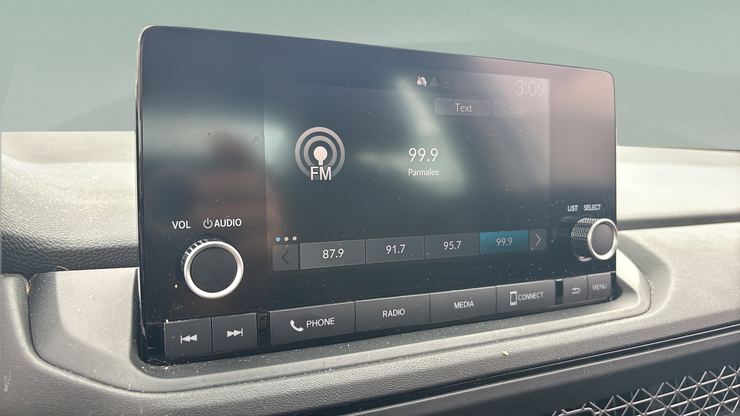 2023 Honda Accord LX - Photo 20
