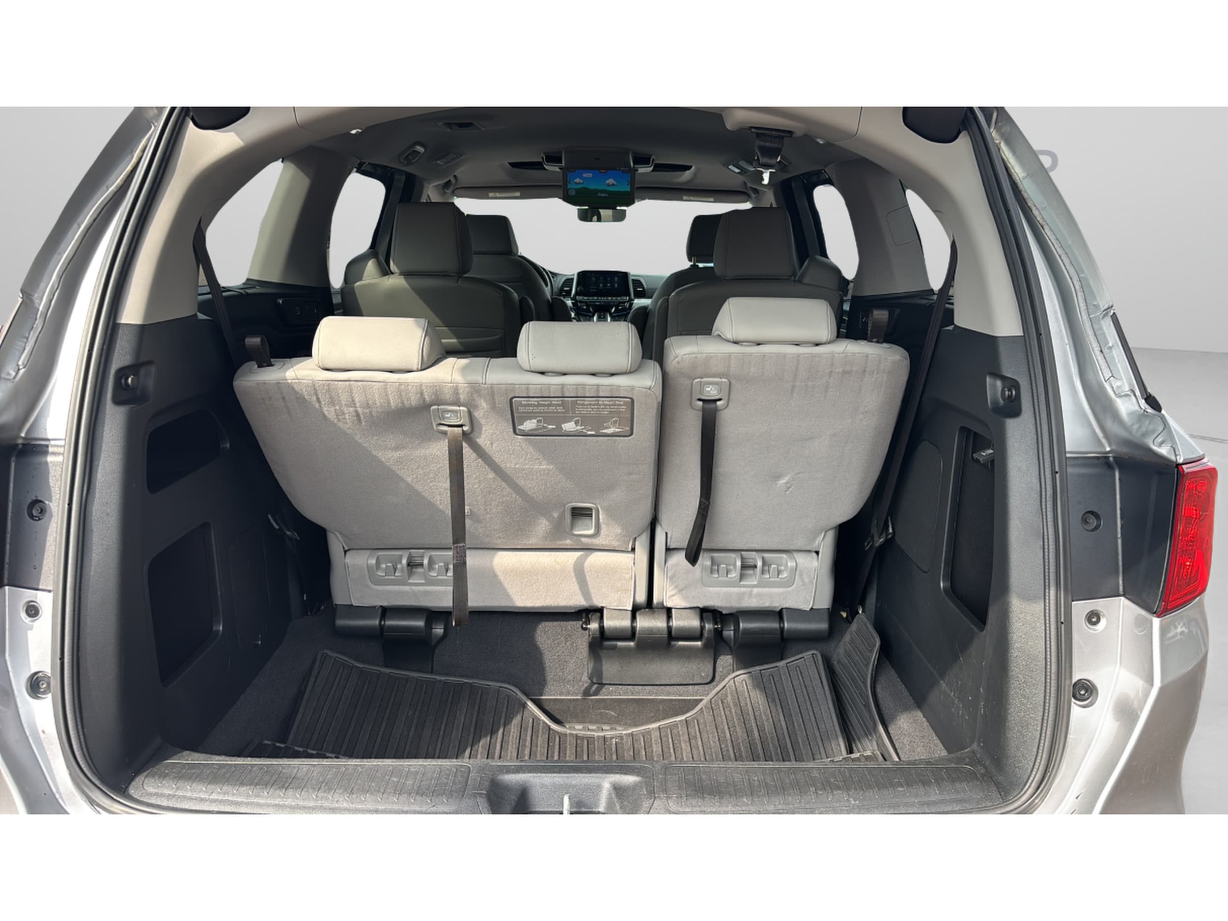 2022 Honda Odyssey Touring - Photo 17