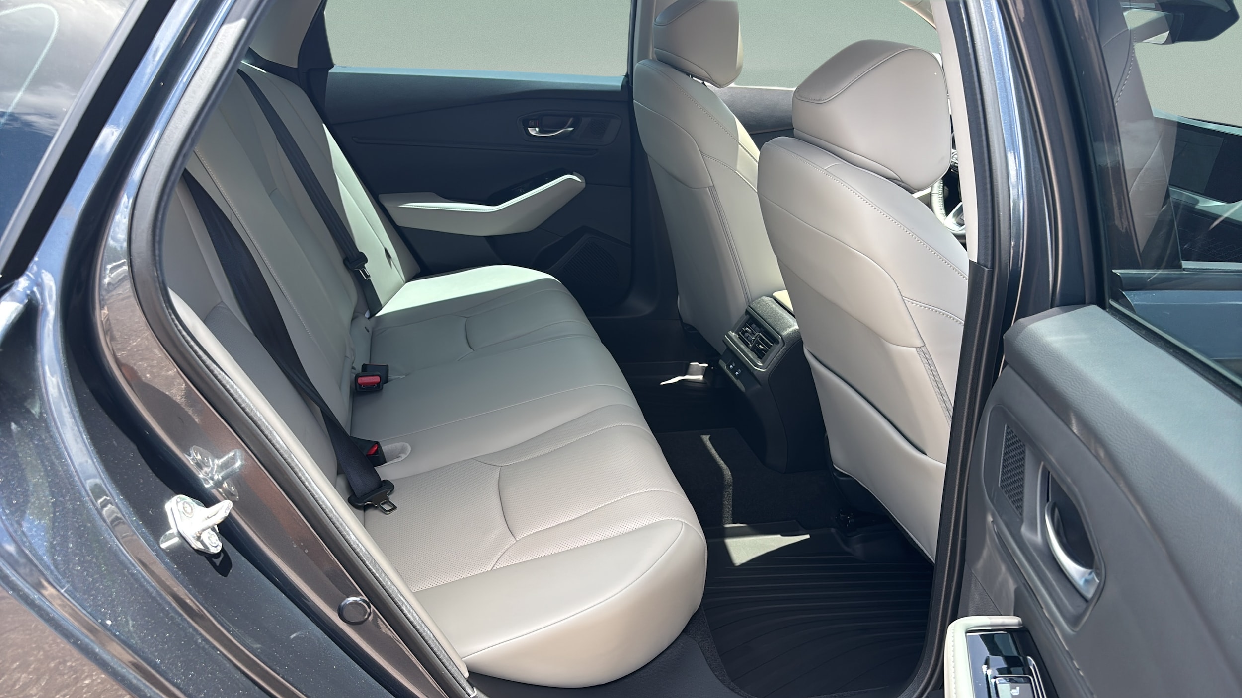 2025 Honda Accord Hybrid Touring - Photo 17