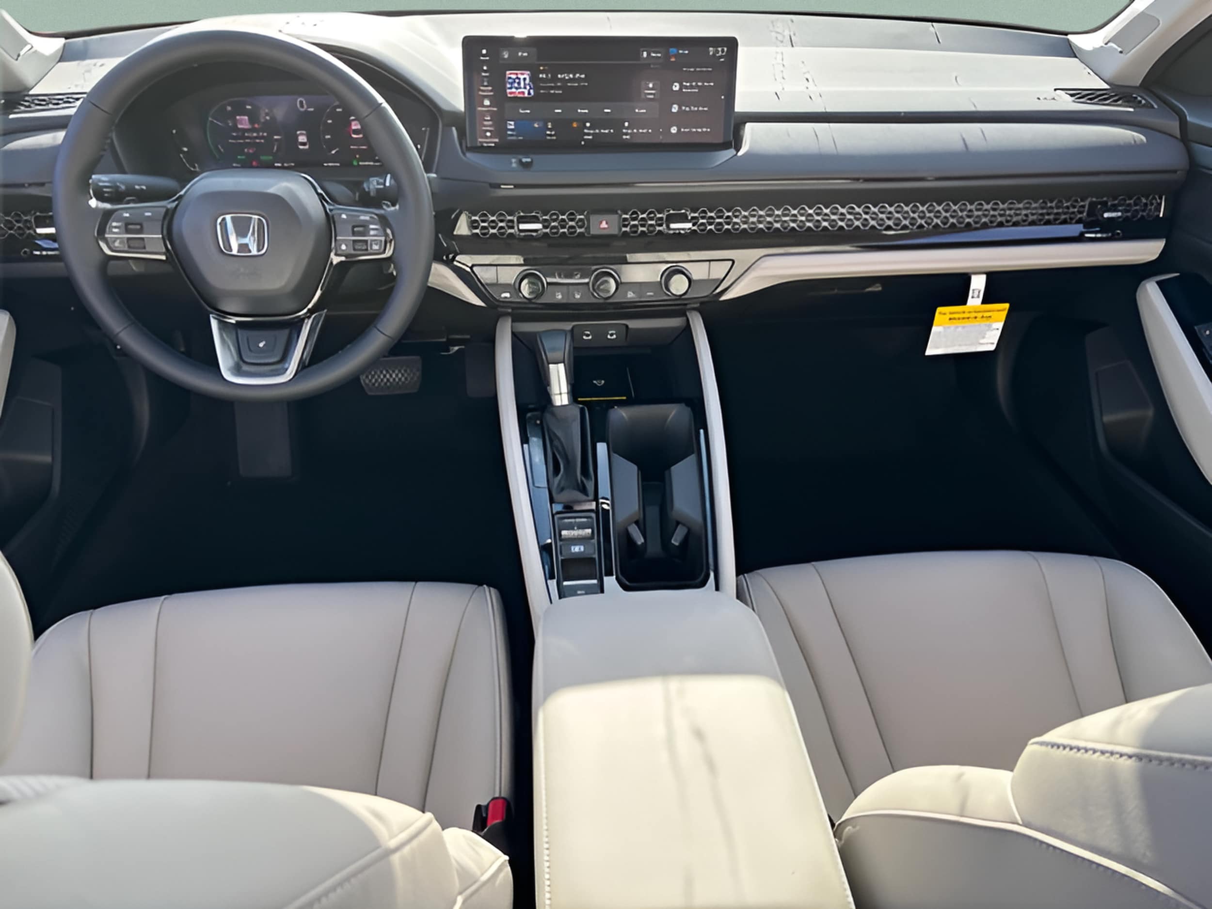 2025 Honda Accord Hybrid Touring - Photo 15