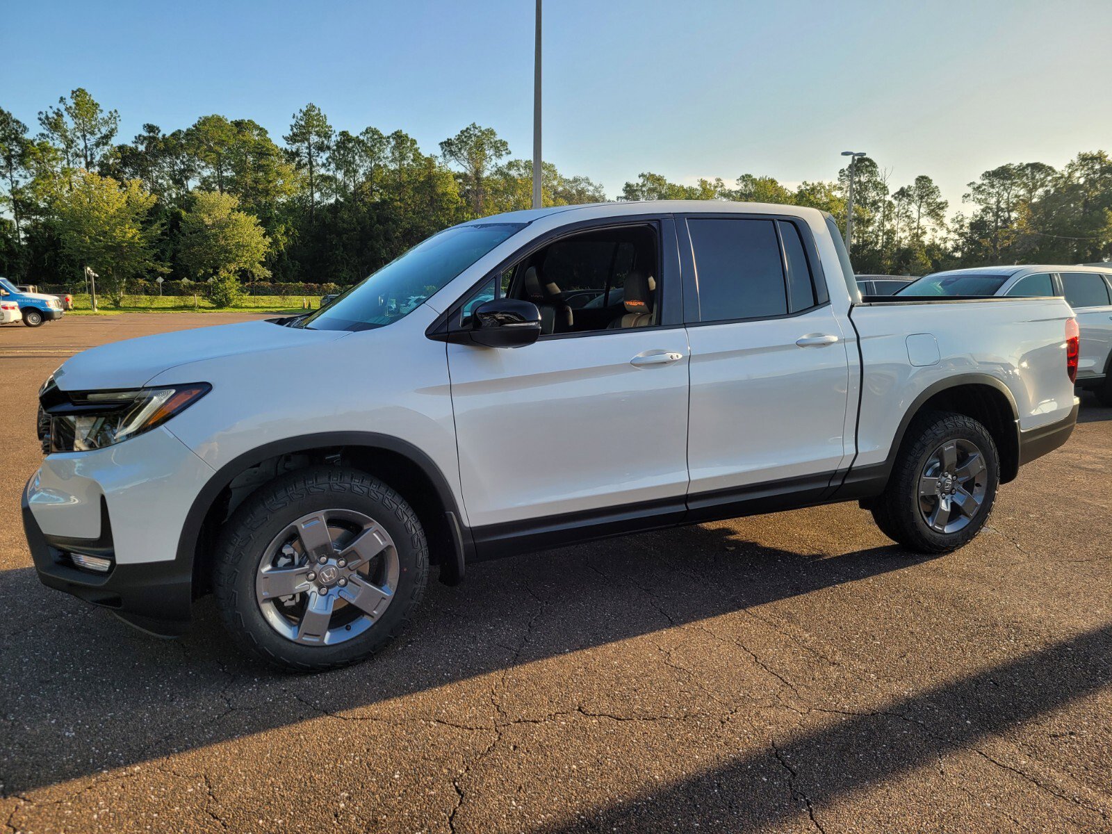 2025 Honda Ridgeline TrailSport photo 3